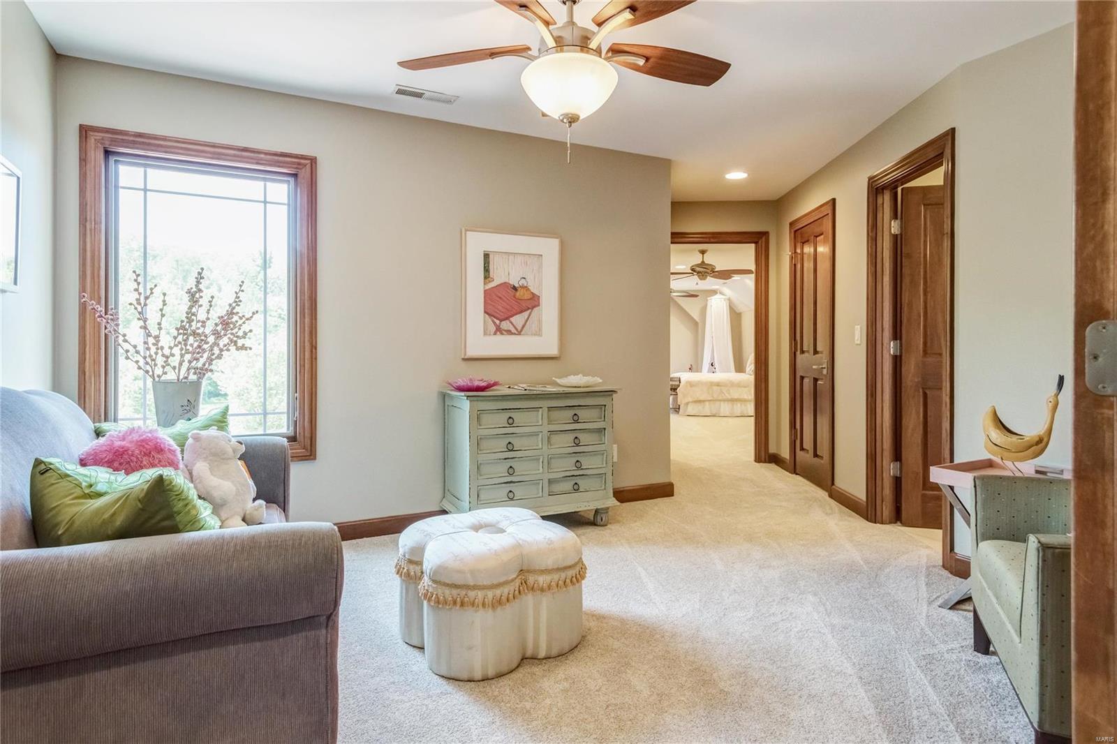 Summit Estate - Residential