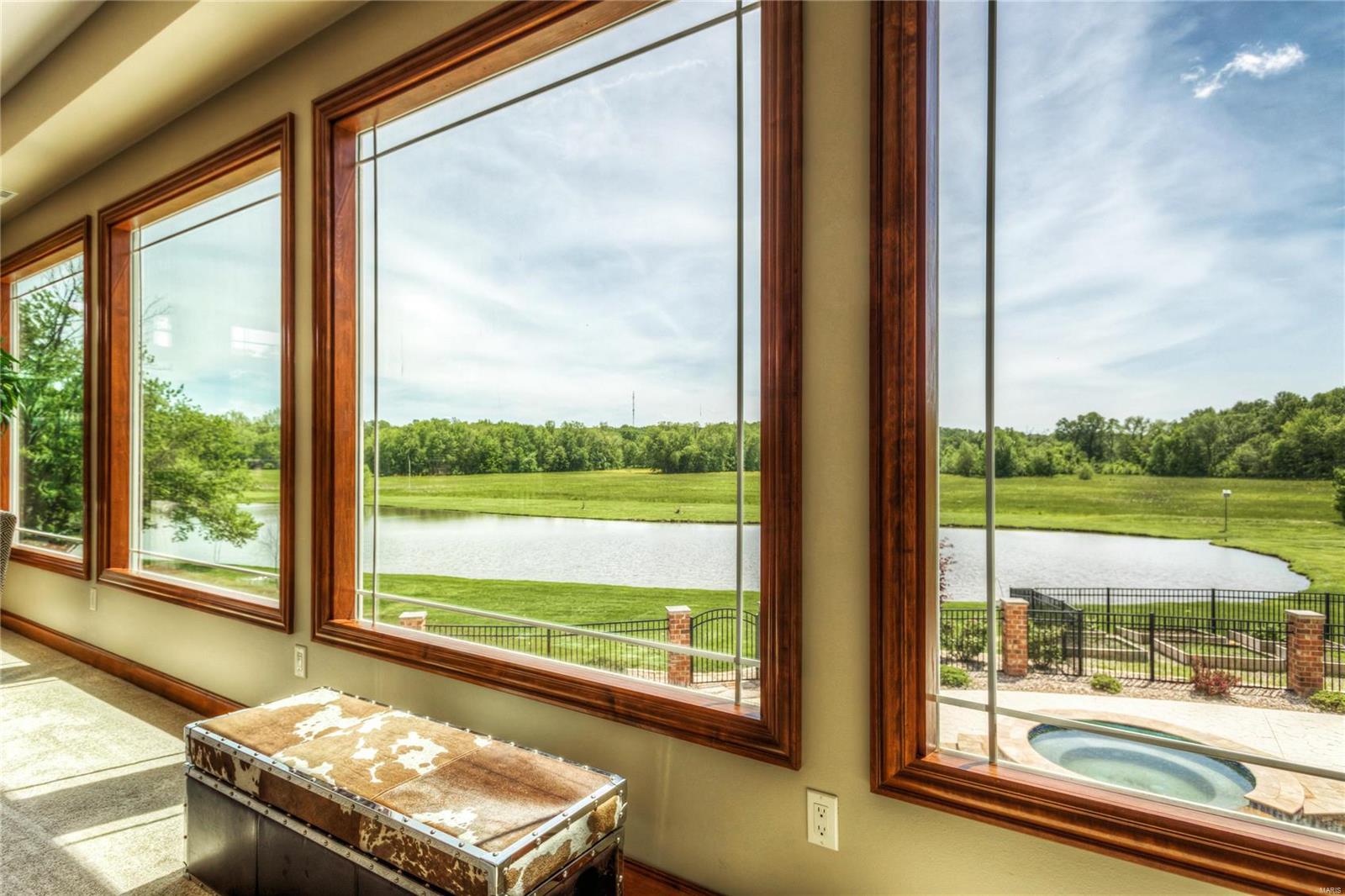 Summit Estate - Residential