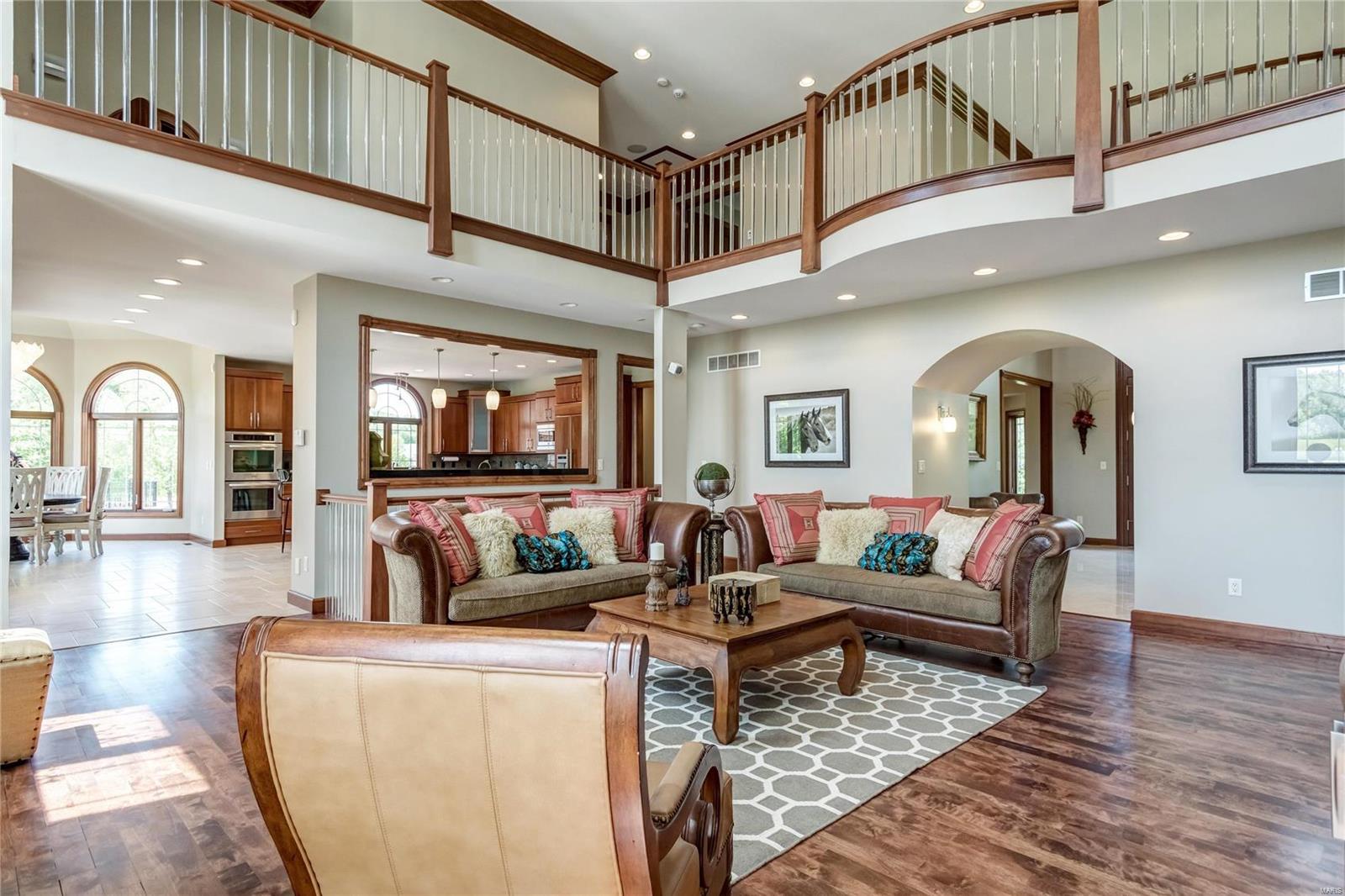 Summit Estate - Residential