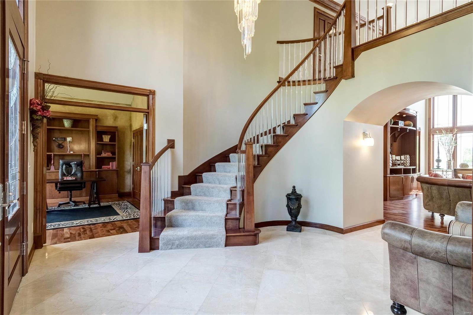 Summit Estate - Residential