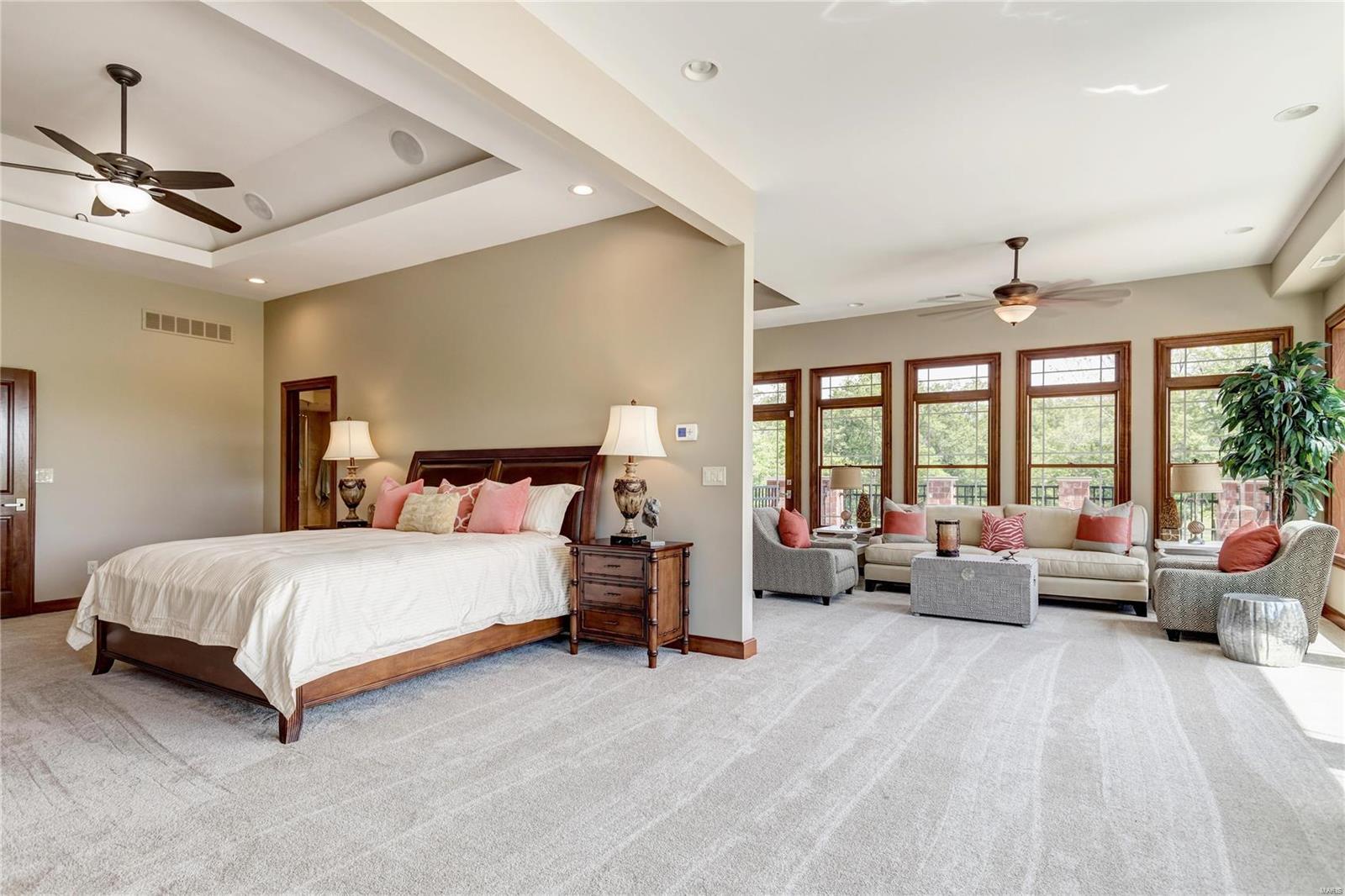 Summit Estate - Residential