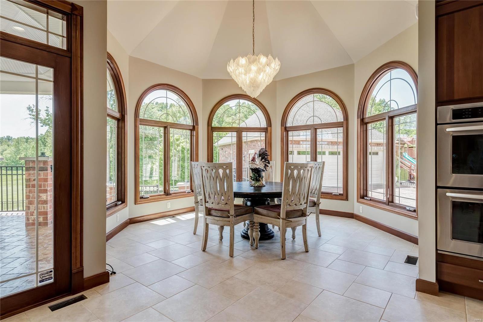 Summit Estate - Residential