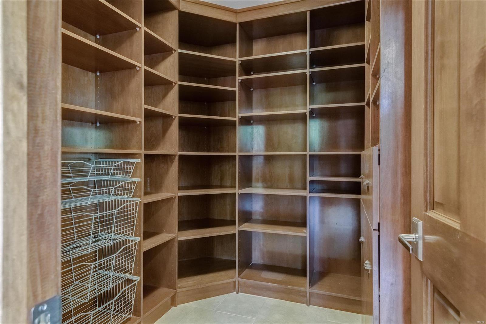 Summit Estate - Residential