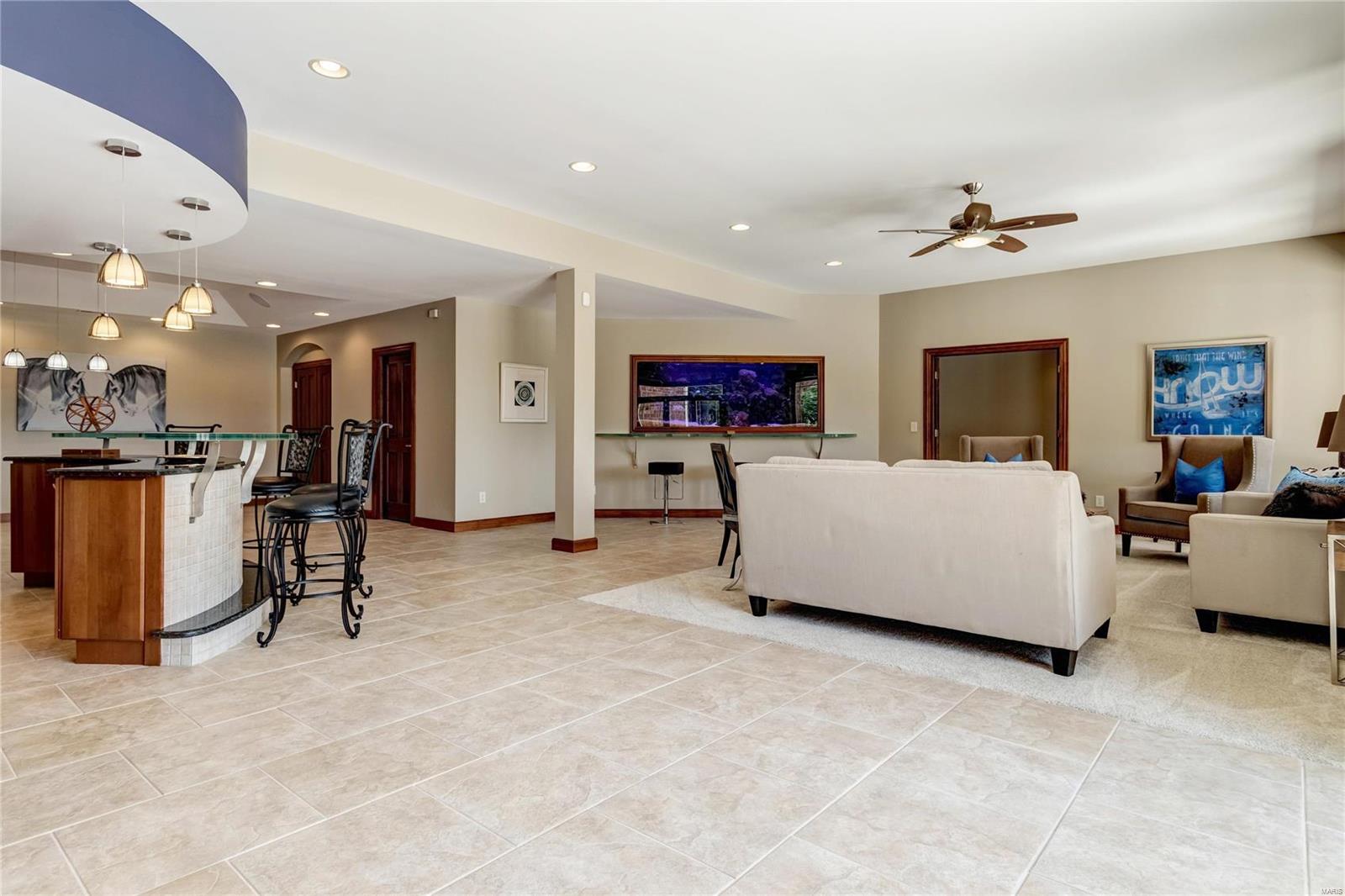 Summit Estate - Residential