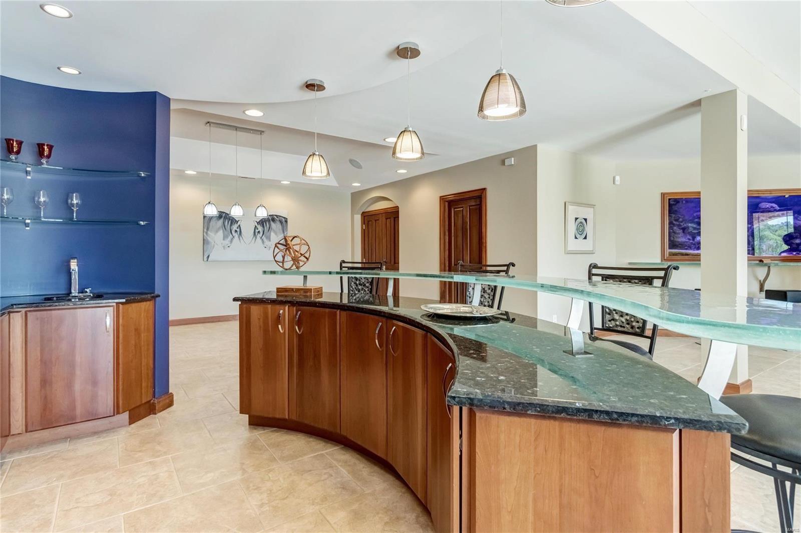 Summit Estate - Residential