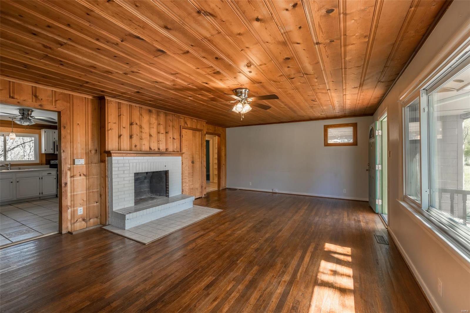 Lake Adelle 5 - Residential