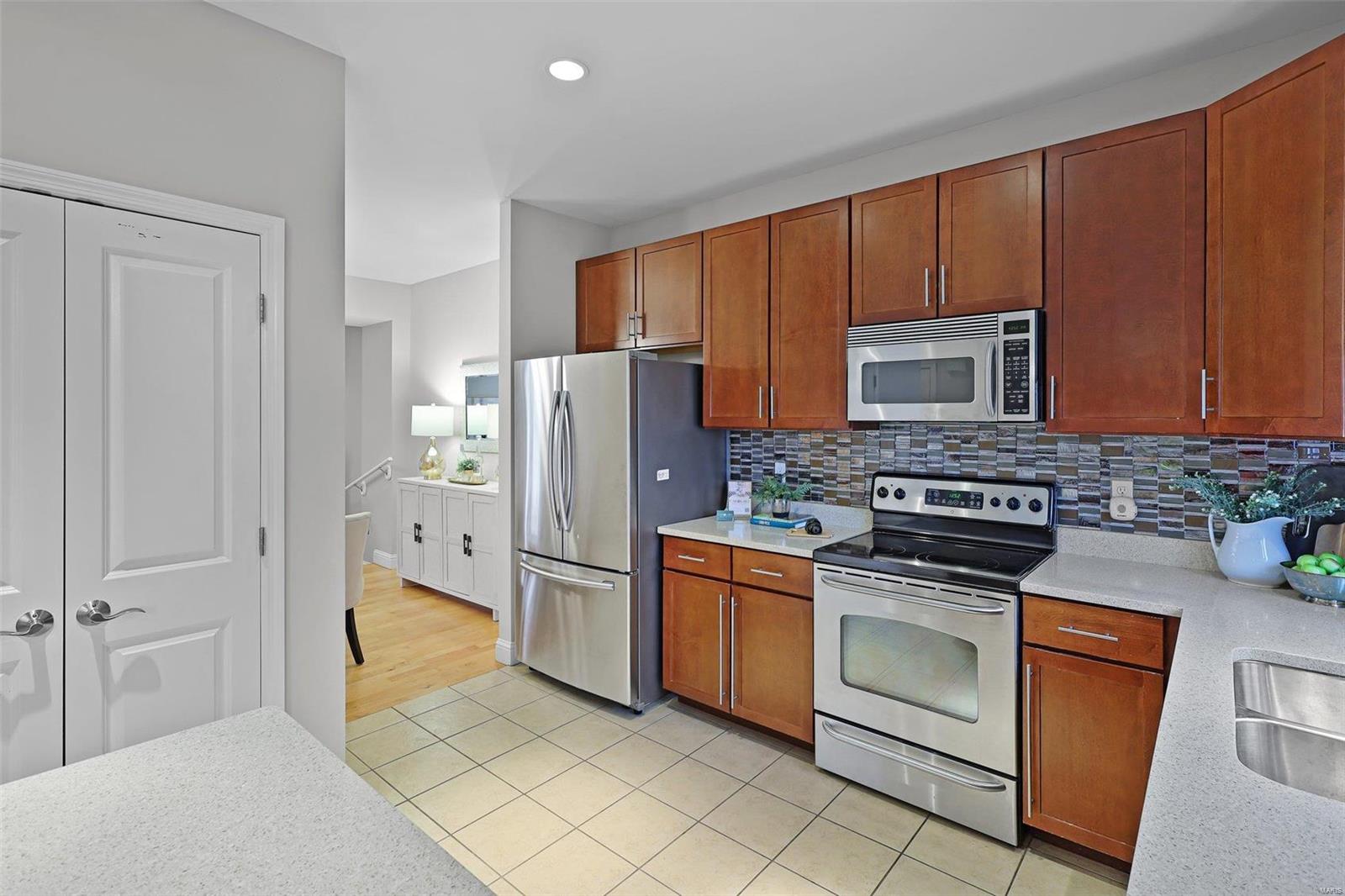 Riva Condos - Residential