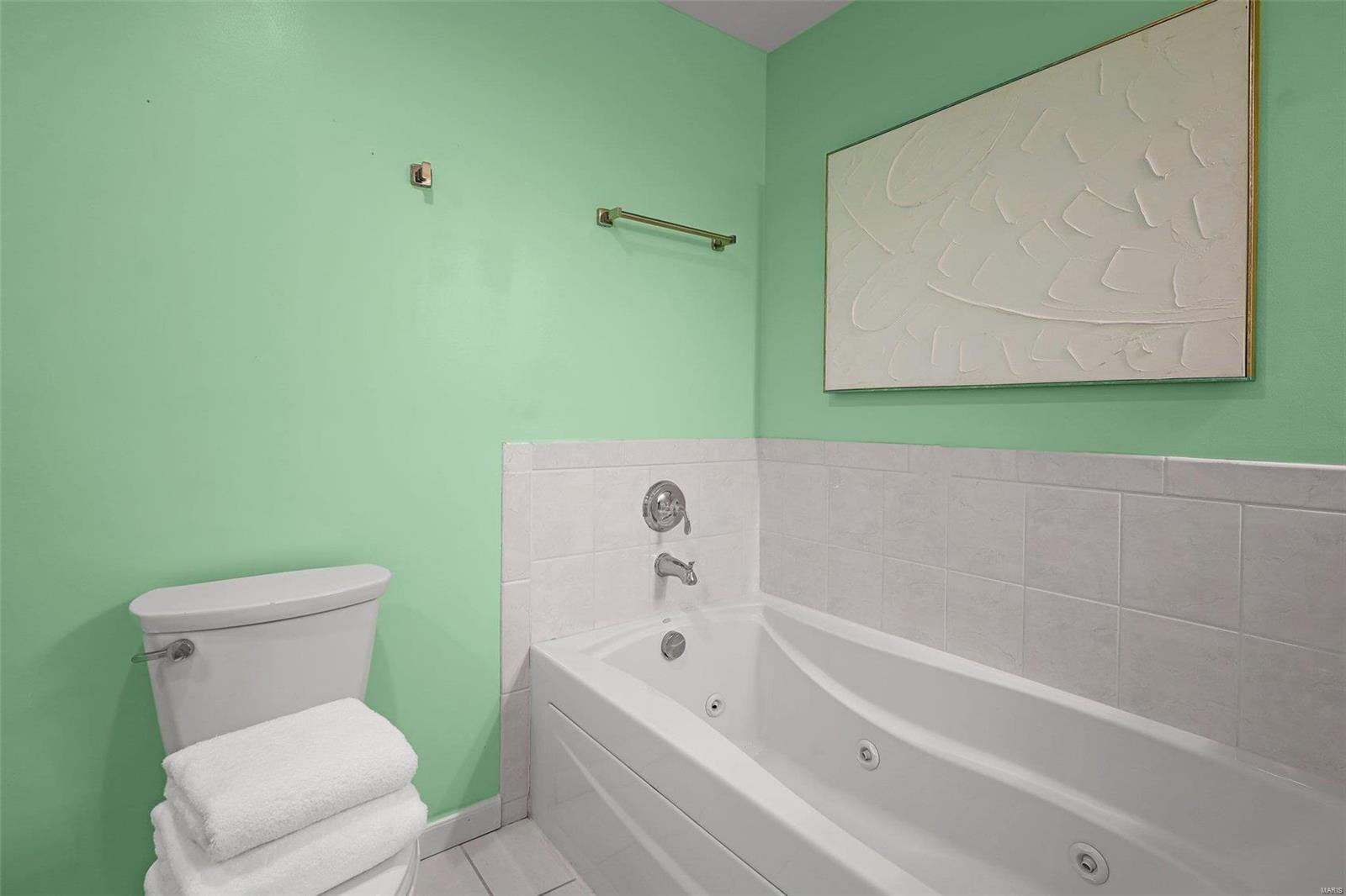 Riva Condos - Residential