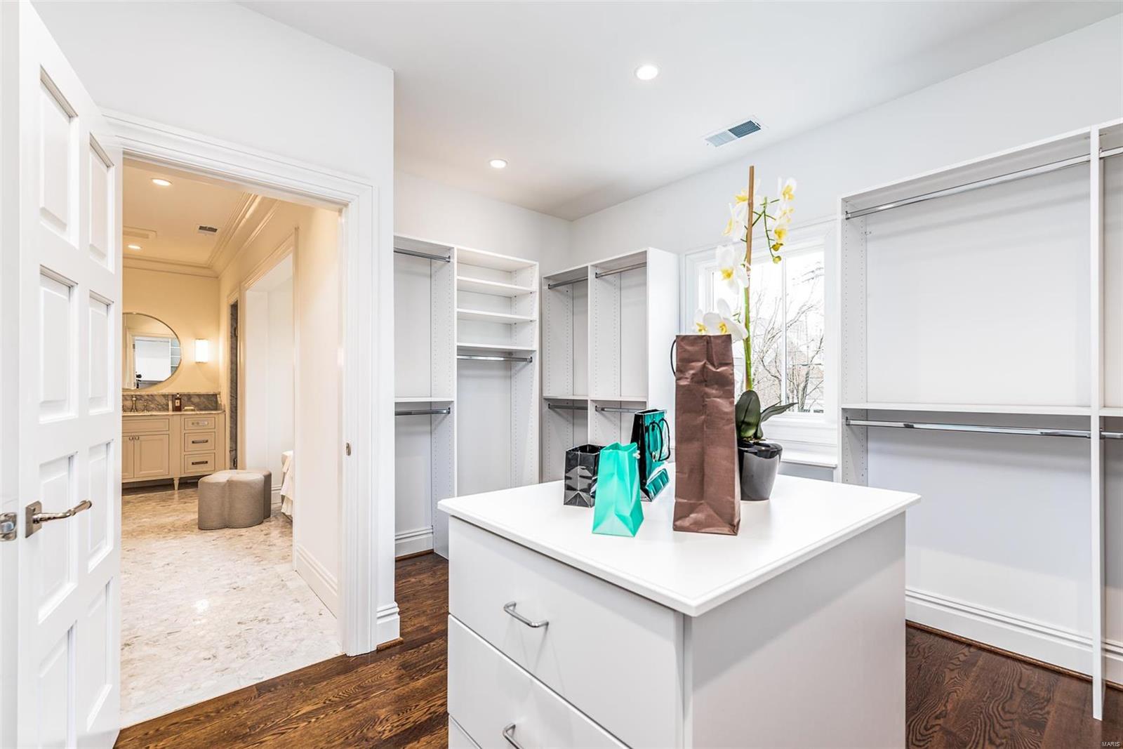 N Bemiston - Residential