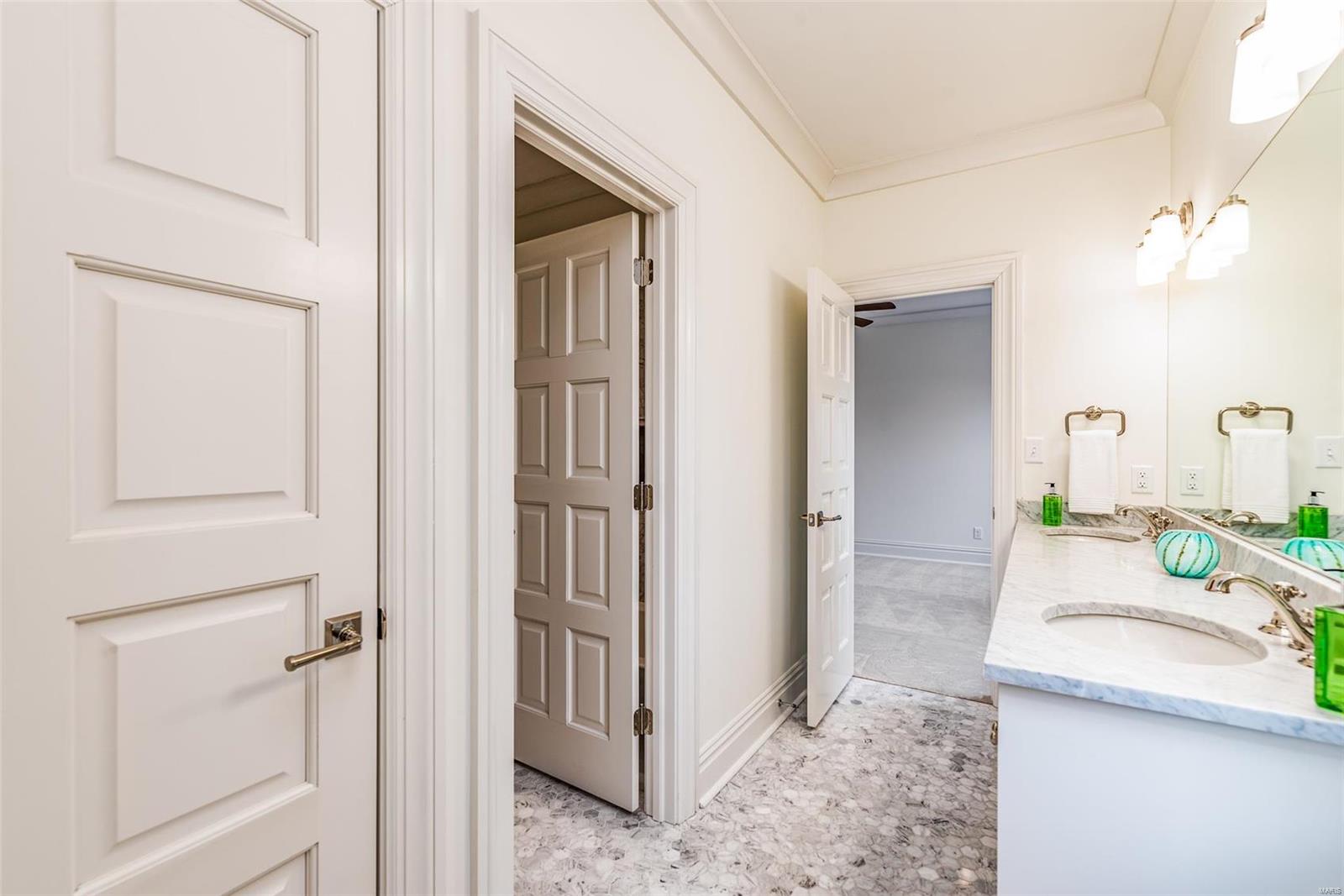 N Bemiston - Residential