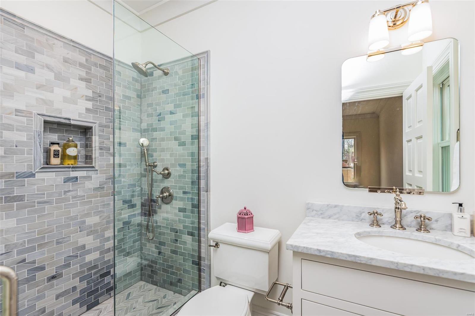 N Bemiston - Residential