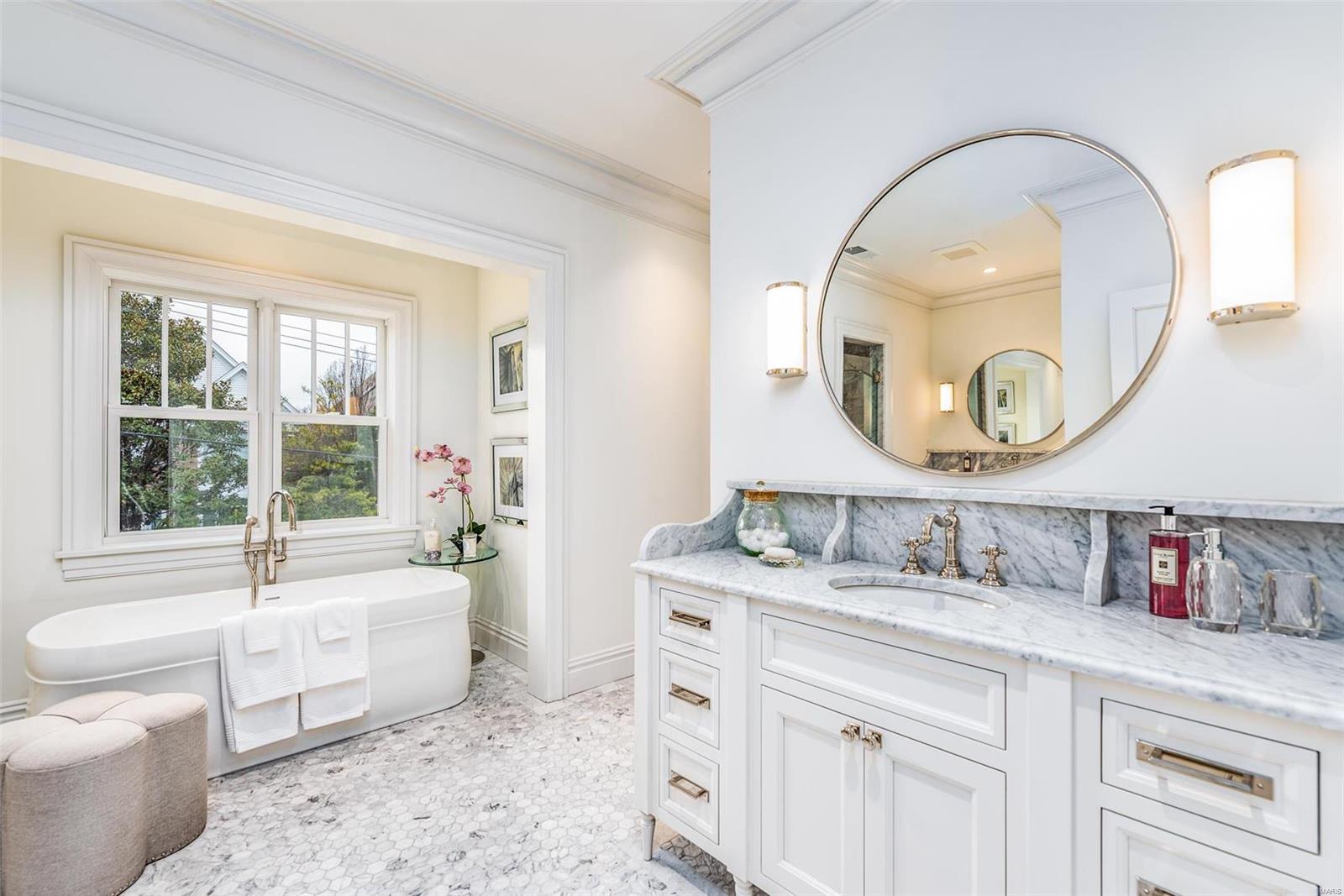 N Bemiston - Residential