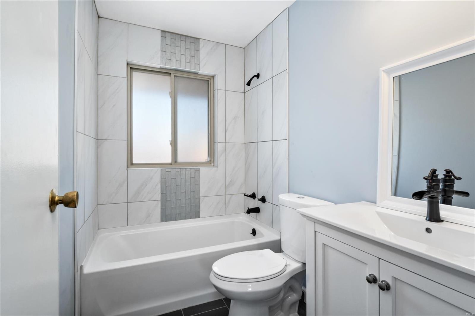 Carrollton Apts Unit 1 Condo - Residential