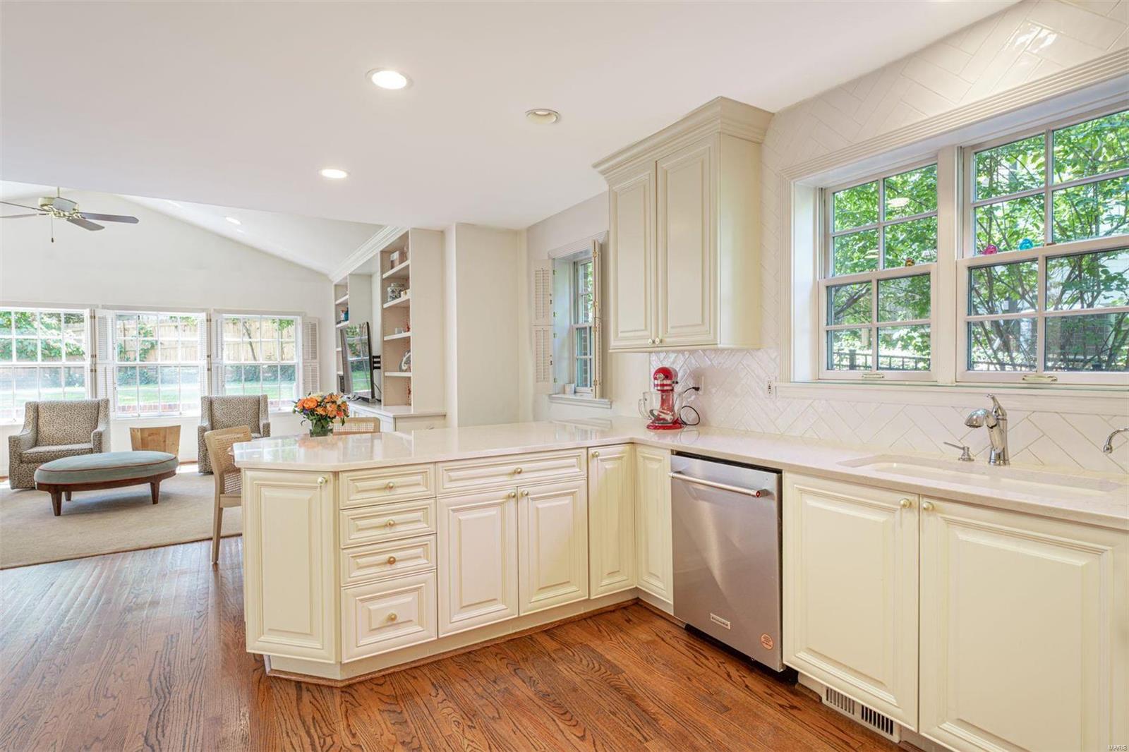 Ladue Woods - Residential