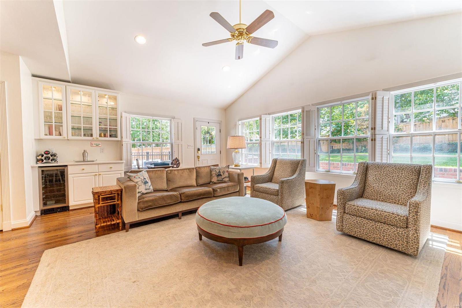 Ladue Woods - Residential