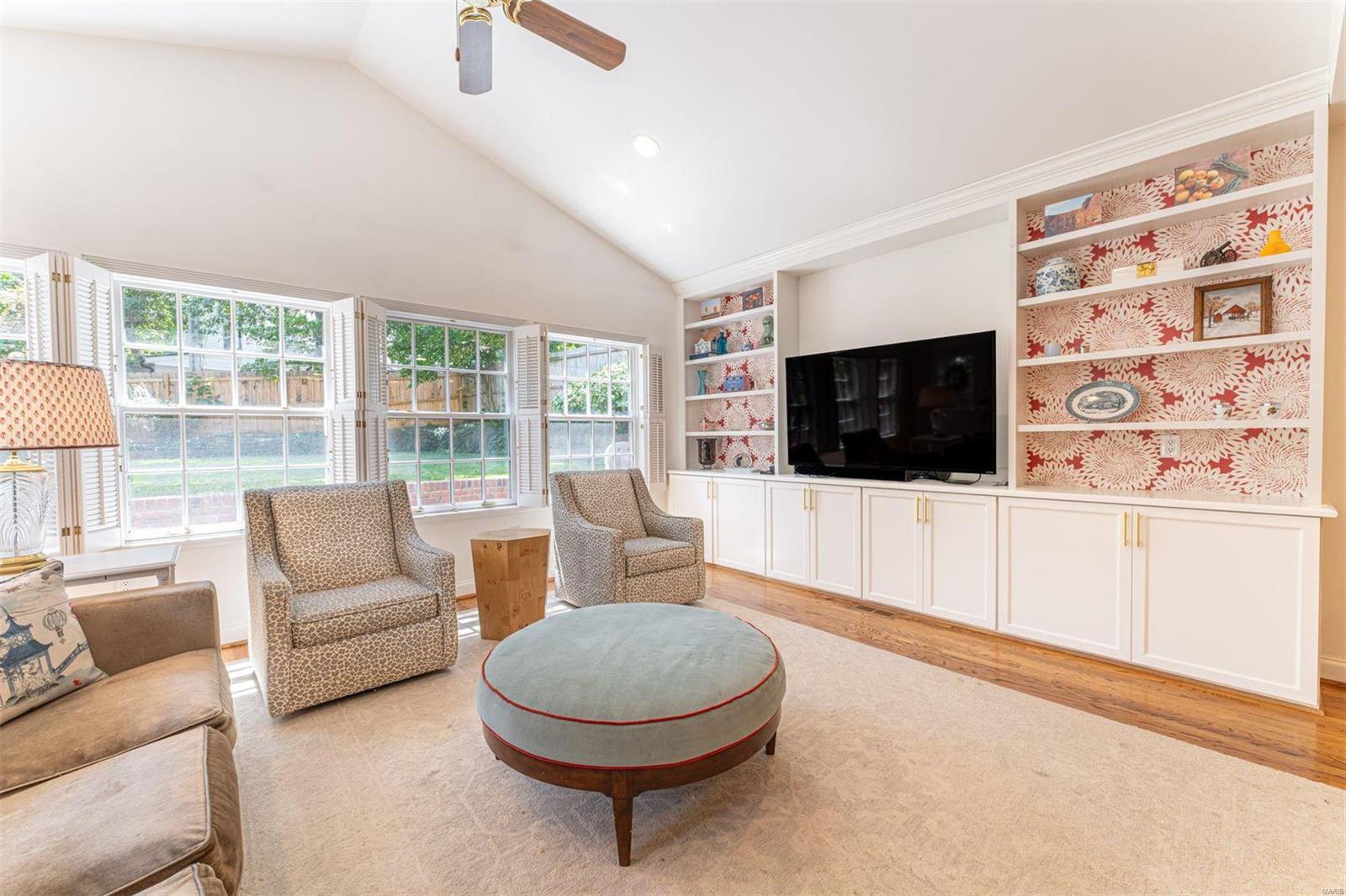 Ladue Woods - Residential