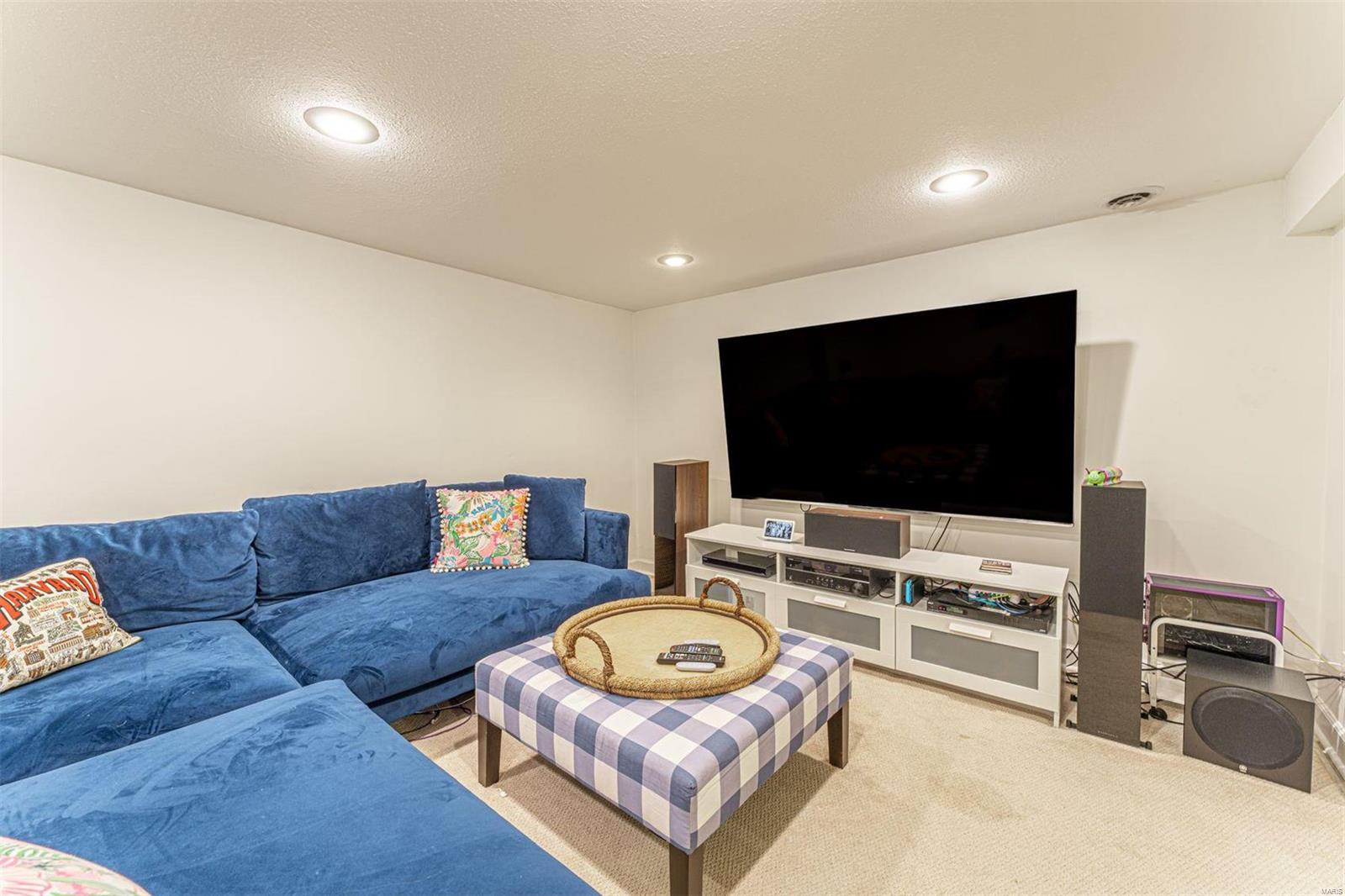 Ladue Woods - Residential