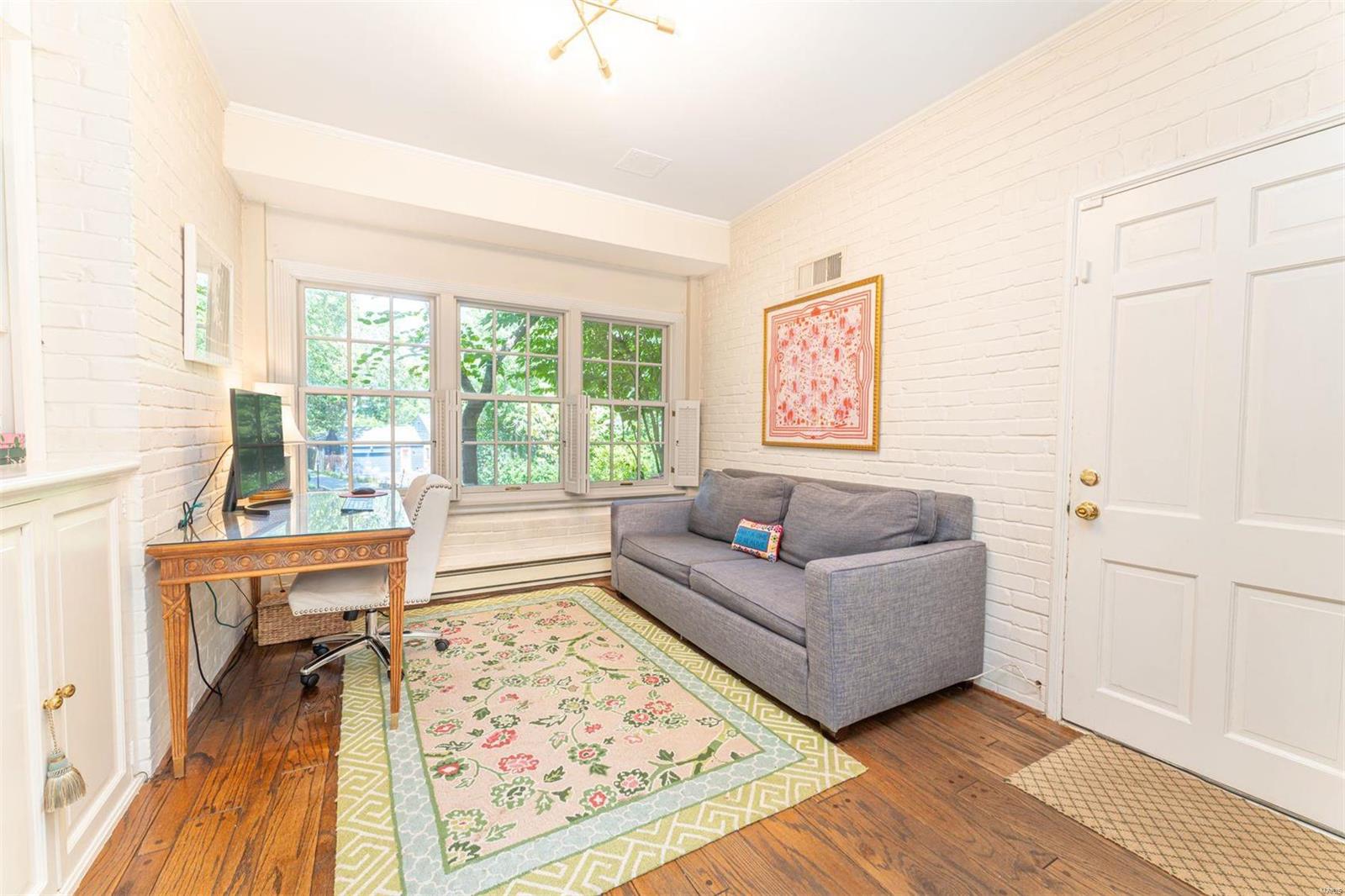 Ladue Woods - Residential