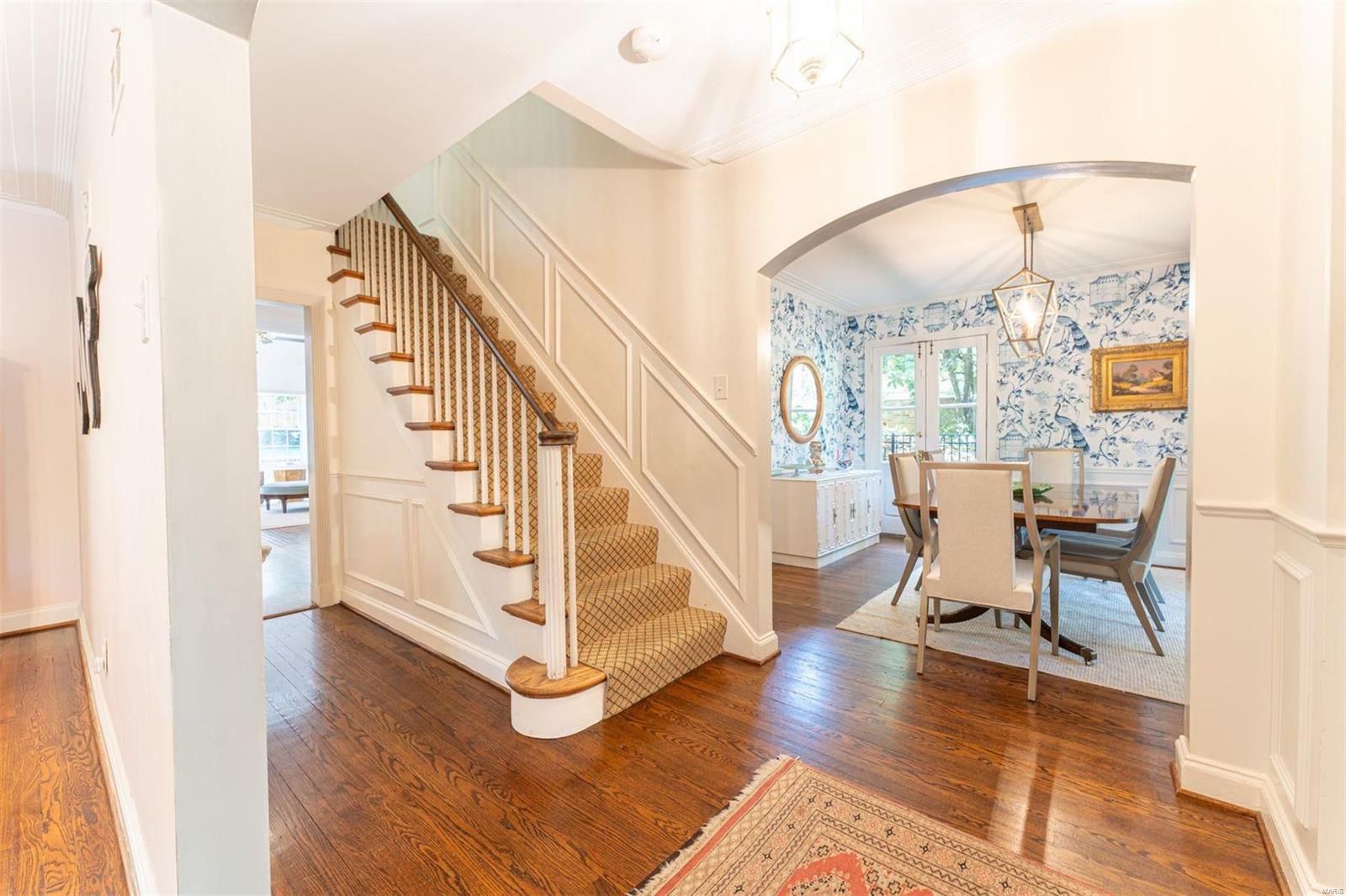 Ladue Woods - Residential