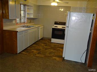 Potosi Lake - Residential