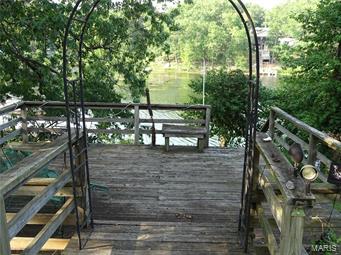 Potosi Lake - Residential