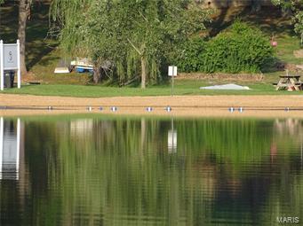 Potosi Lake - Residential