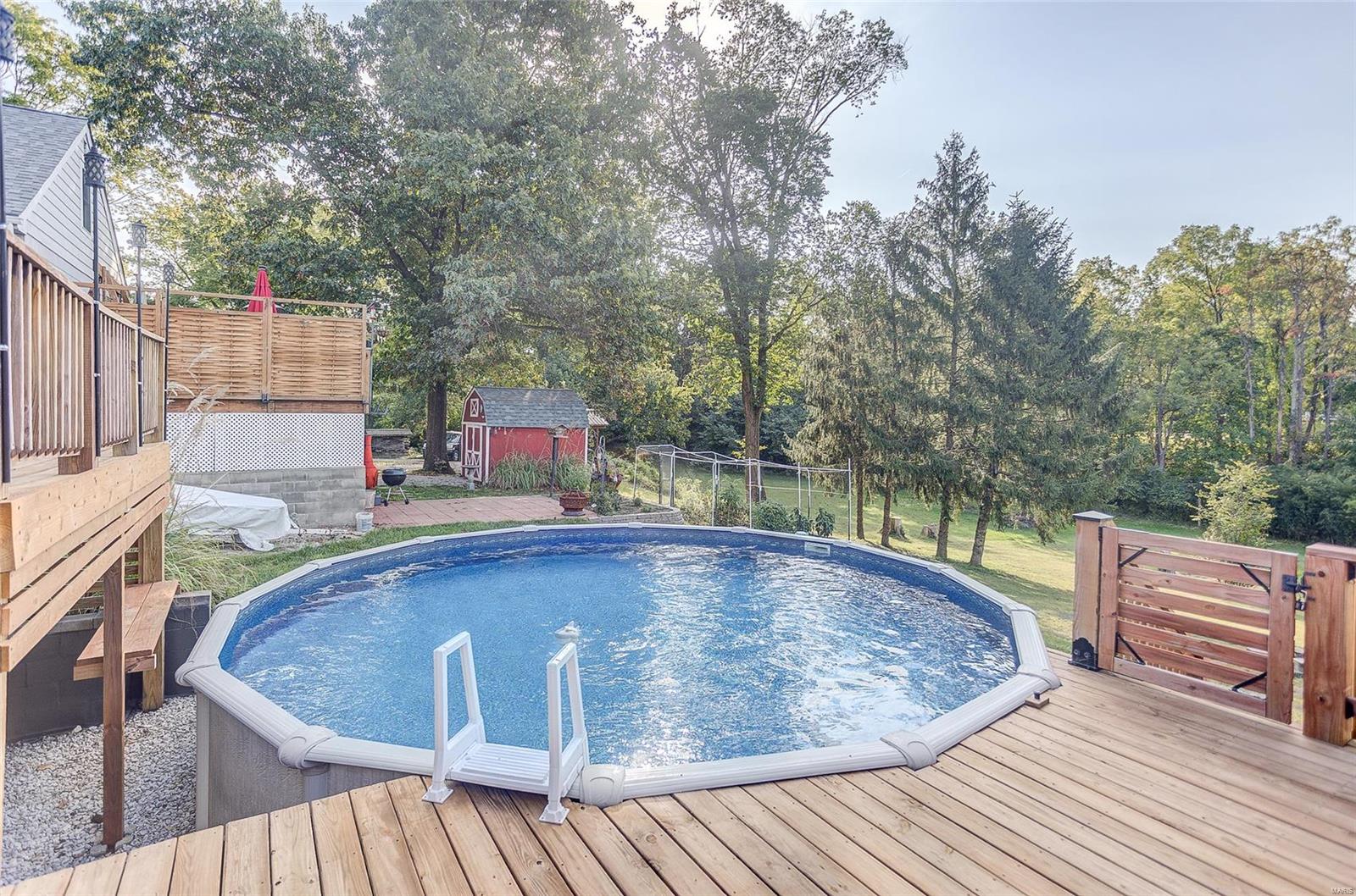 Edwardsville, Illinois 62025, United States, 3 Bedrooms Bedrooms, ,2 BathroomsBathrooms,Residential,Pending,41159