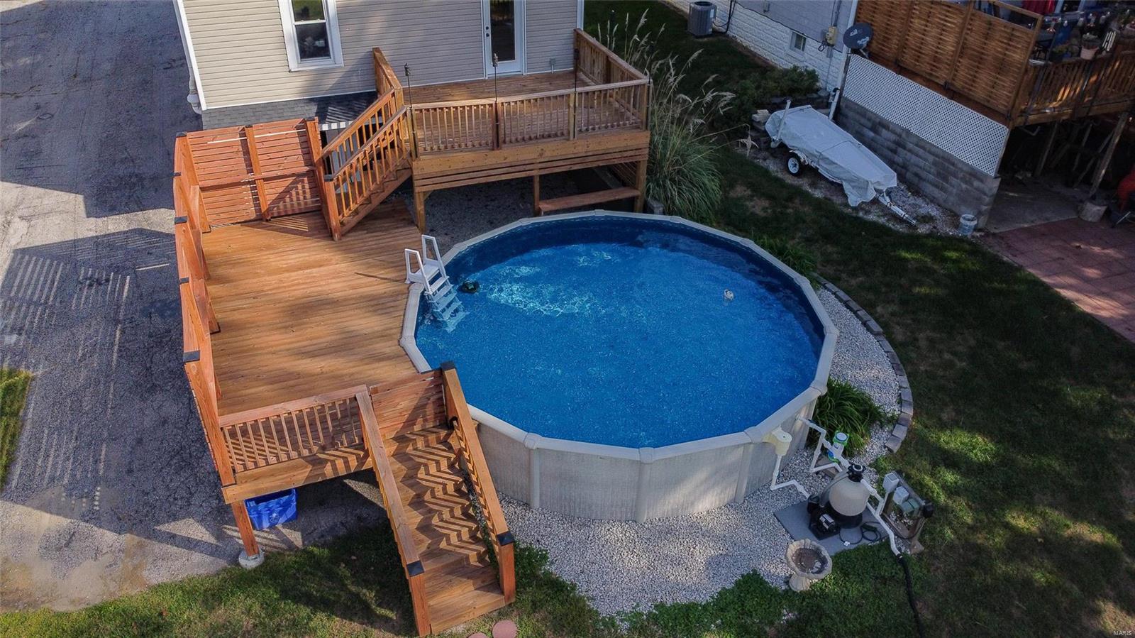 Edwardsville, Illinois 62025, United States, 3 Bedrooms Bedrooms, ,2 BathroomsBathrooms,Residential,Pending,41159