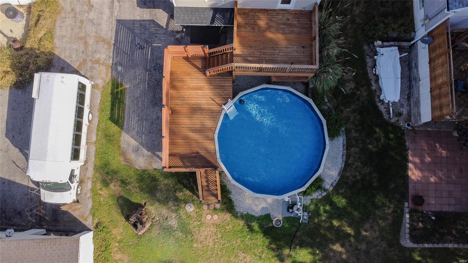 Edwardsville, Illinois 62025, United States, 3 Bedrooms Bedrooms, ,2 BathroomsBathrooms,Residential,Pending,41159