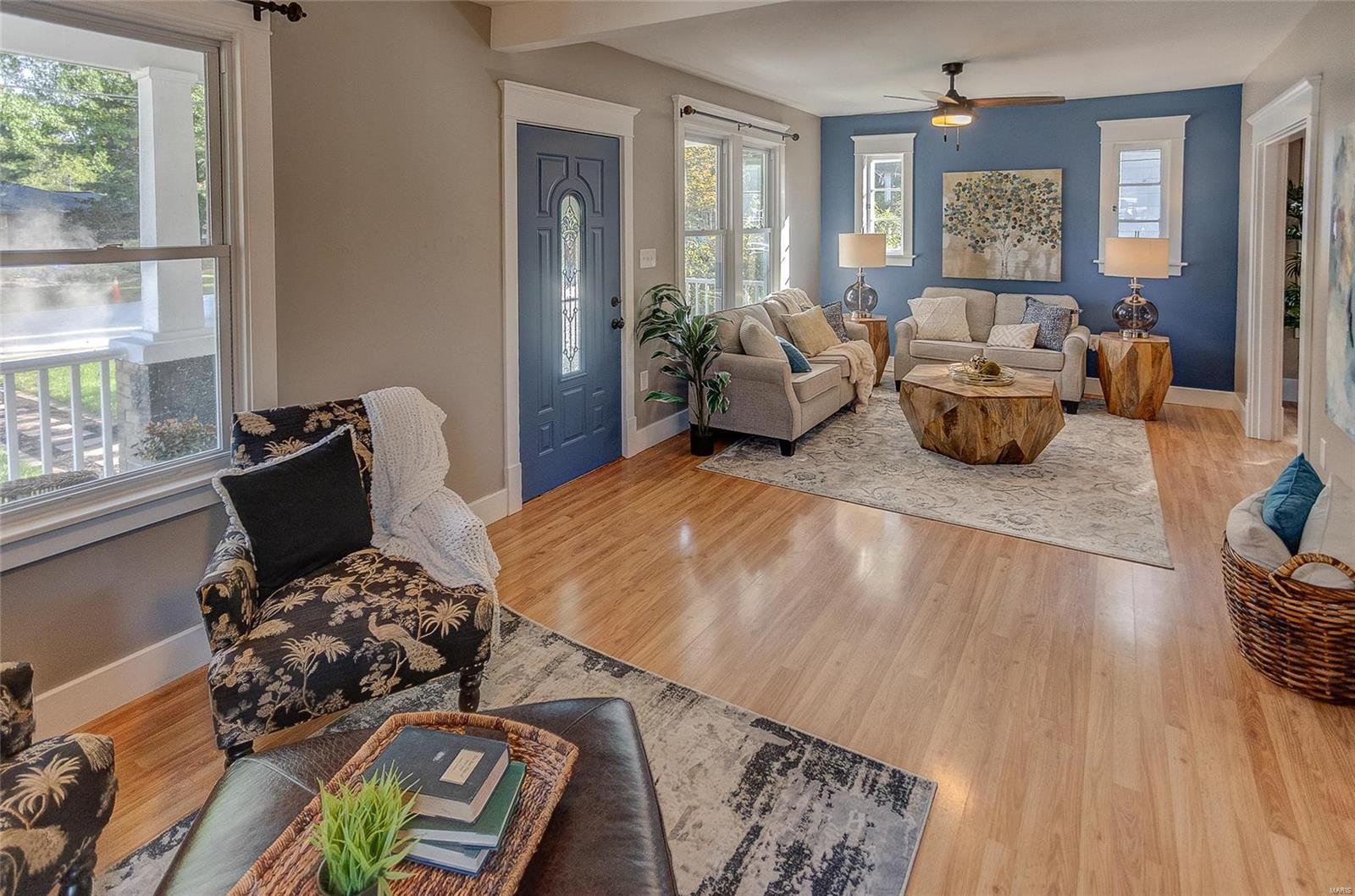 Edwardsville, Illinois 62025, United States, 3 Bedrooms Bedrooms, ,2 BathroomsBathrooms,Residential,Pending,41159