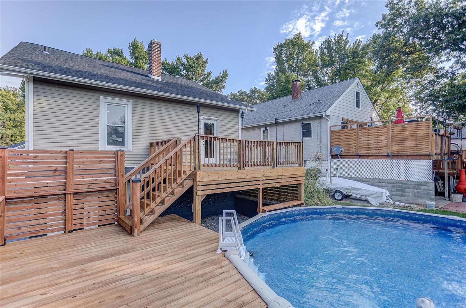 Edwardsville, Illinois 62025, United States, 3 Bedrooms Bedrooms, ,2 BathroomsBathrooms,Residential,Pending,41159