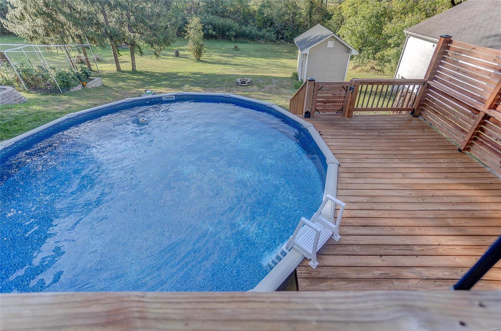 Edwardsville, Illinois 62025, United States, 3 Bedrooms Bedrooms, ,2 BathroomsBathrooms,Residential,Pending,41159