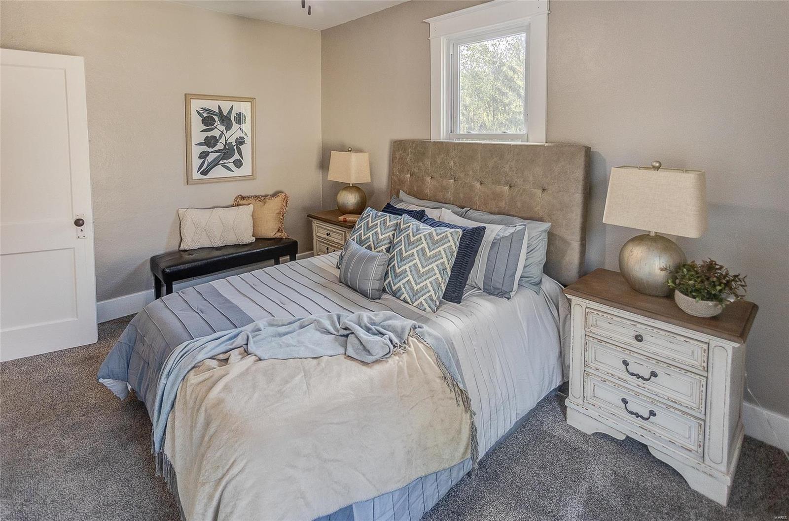 Edwardsville, Illinois 62025, United States, 3 Bedrooms Bedrooms, ,2 BathroomsBathrooms,Residential,Pending,41159