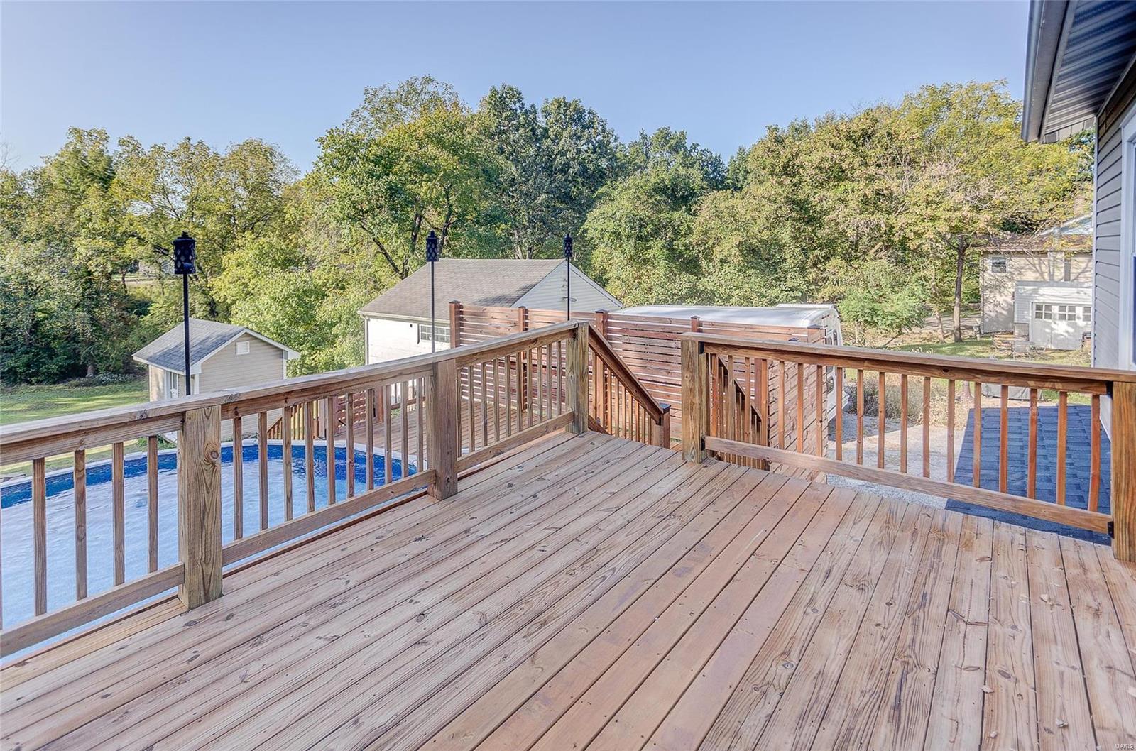 Edwardsville, Illinois 62025, United States, 3 Bedrooms Bedrooms, ,2 BathroomsBathrooms,Residential,Pending,41159