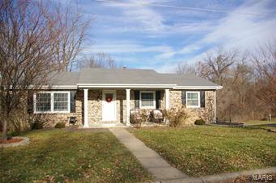 This beautiful move in ready home is centrally located to schools and shopping and offers over 2,100 square feet of finished living space. The main floor offers 3 bedrooms, 2 baths, a spacious living room for entertaining, dining room and a beautiful kitchen. The walk out lower level is finished and completely updated as well, with a large open living area perfect for family get togethers or just relaxing with your family. This home has numerous updates in the last 7 years. Full kitchen remodel featuring maple cabinets and quartz countertops., flooring and lighting. The kitchen appliances will convey with the property. All bathrooms have been updated, house has been updated with interior paint, flooring, lighting/fixtures, siding, as well as garage doors. All windows have been replaced in the last 5 years with double hung windows. 
 This home also offers a big lot that backs up to trees and a creek, with an outdoor utility shed. Don't miss this opportunity to see this beautiful home!