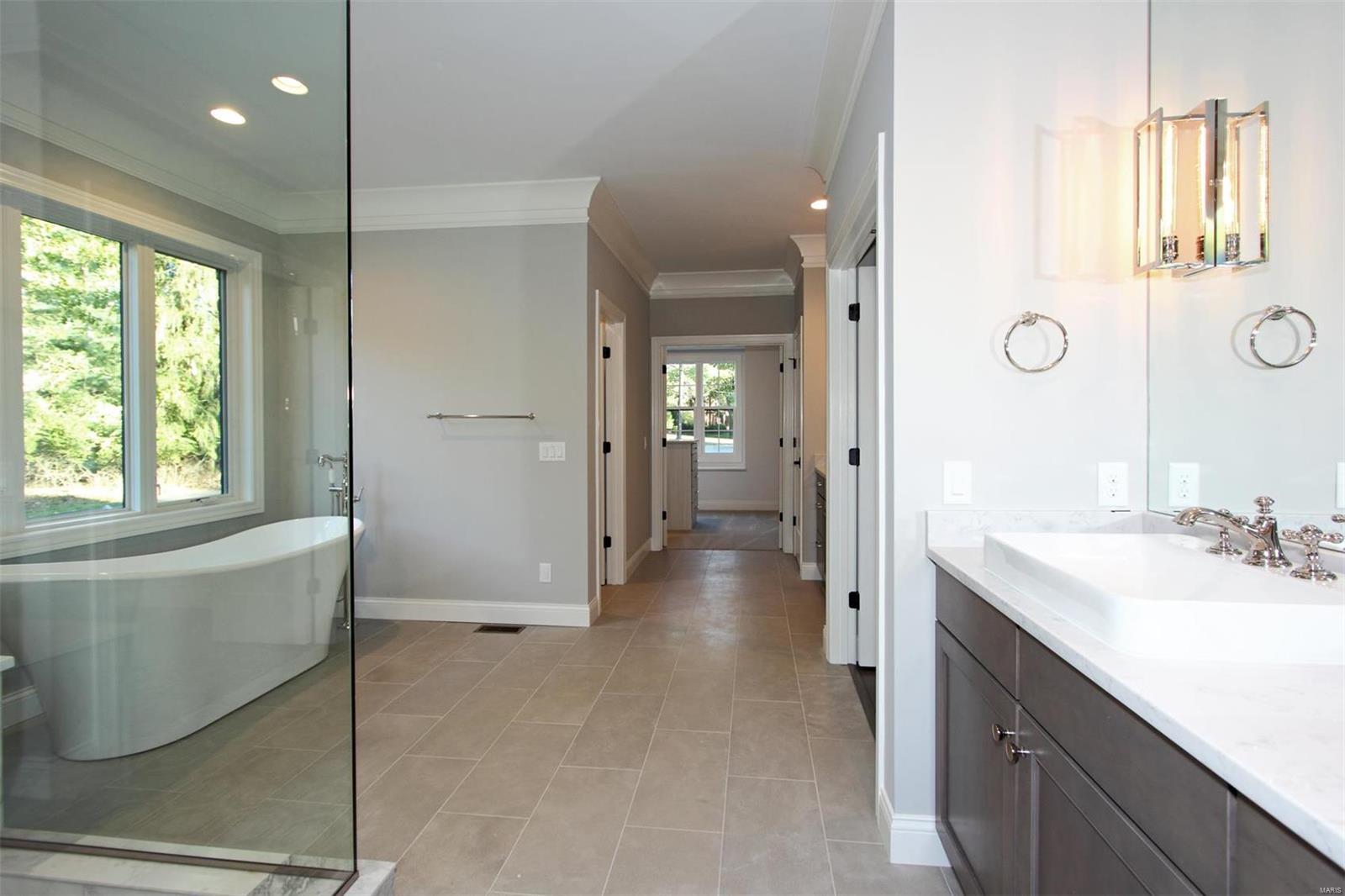 Lone Pine Woods - Residential