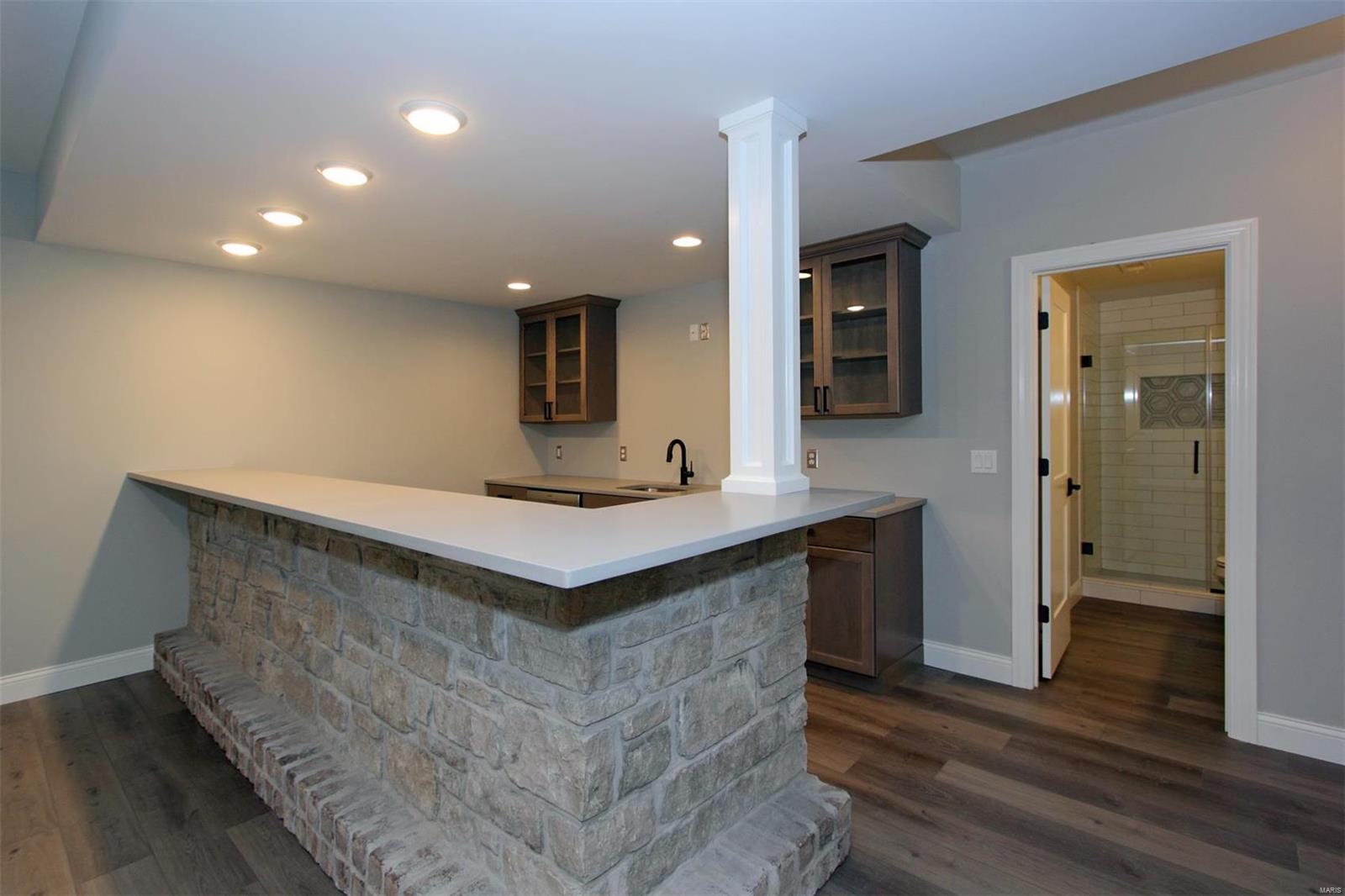 Lone Pine Woods - Residential