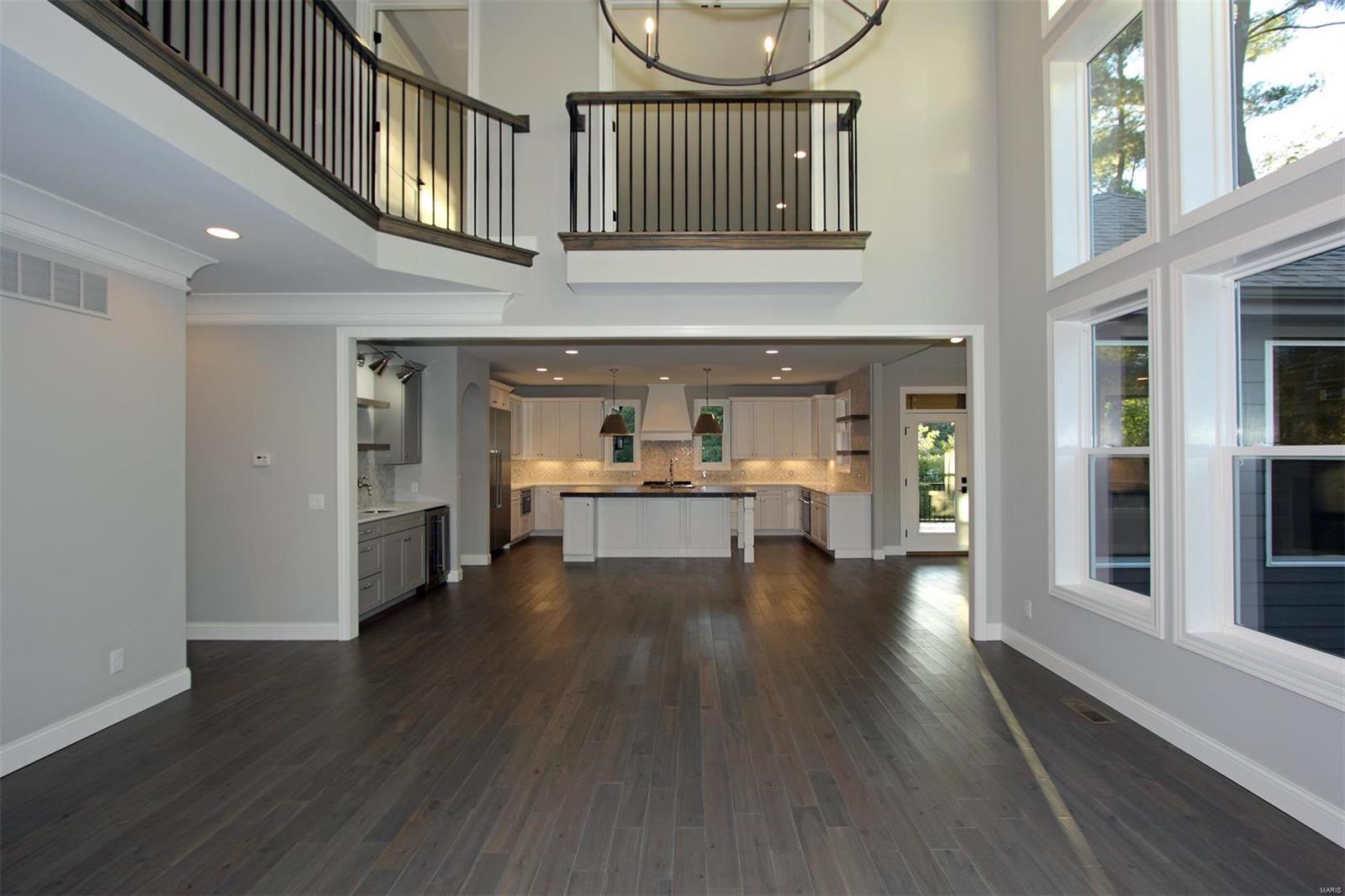 Lone Pine Woods - Residential