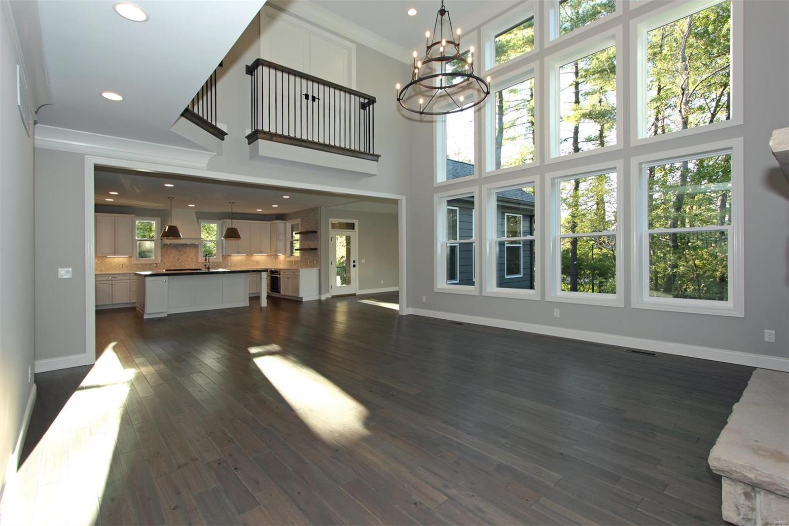 Lone Pine Woods - Residential