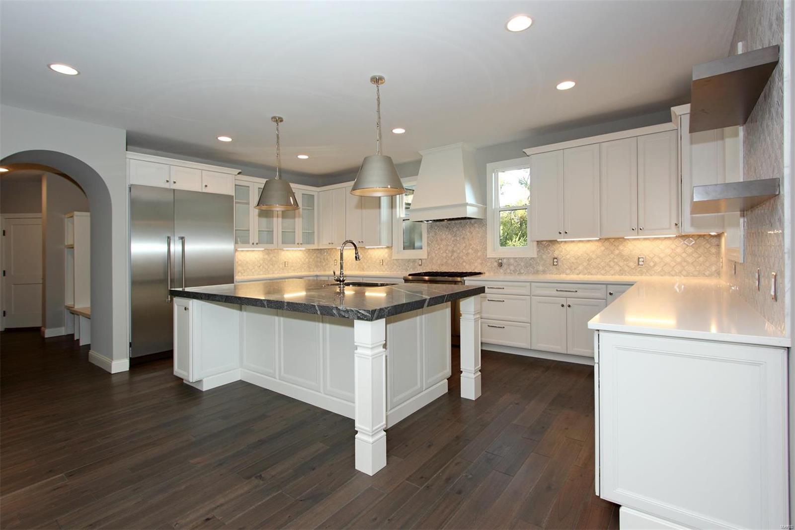 Lone Pine Woods - Residential