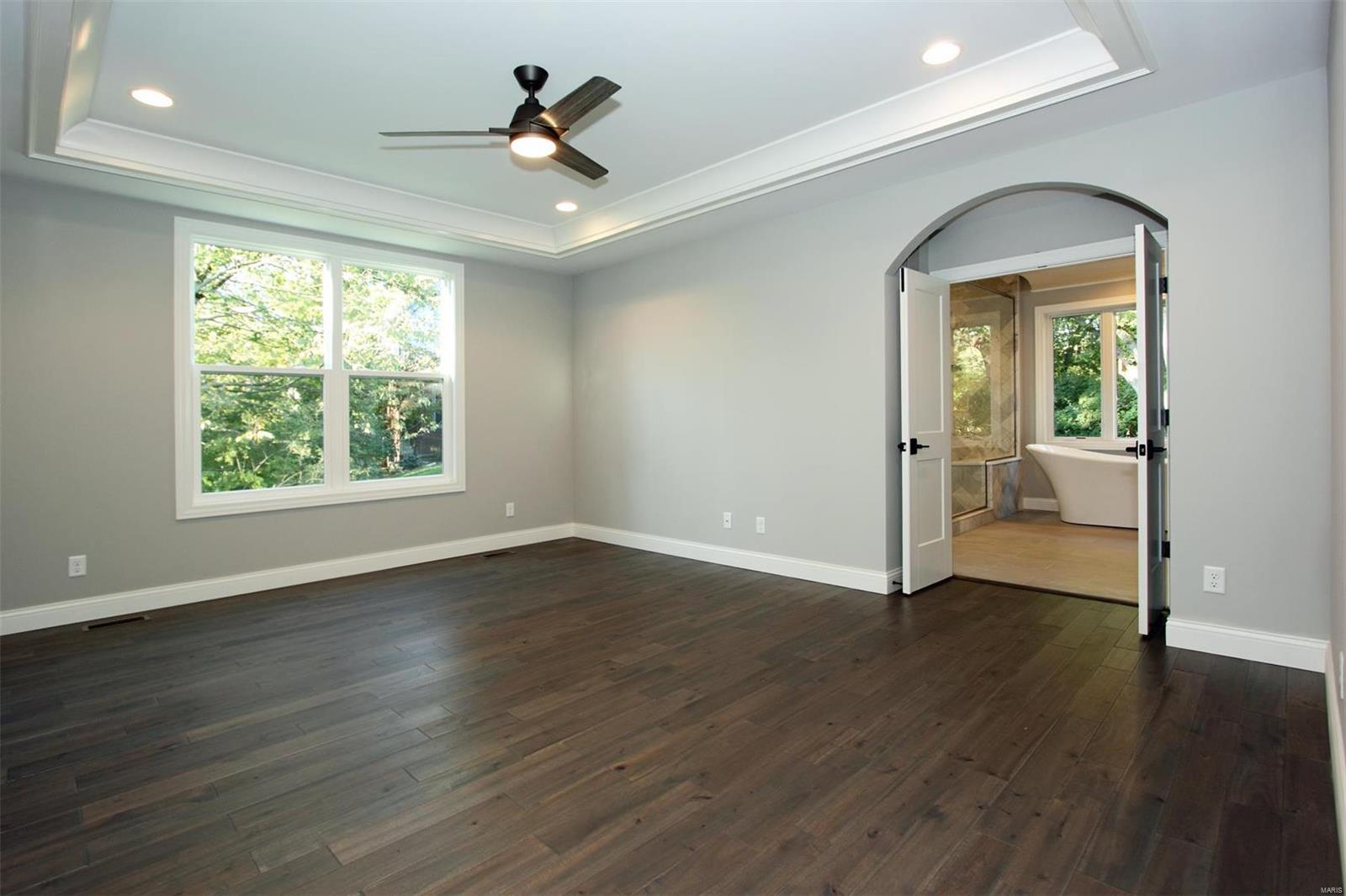 Lone Pine Woods - Residential