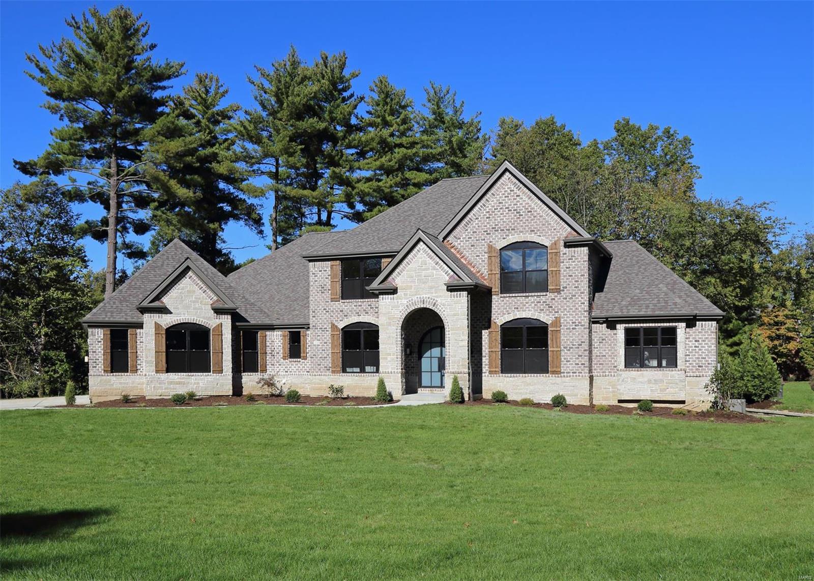 Lone Pine Woods - Residential