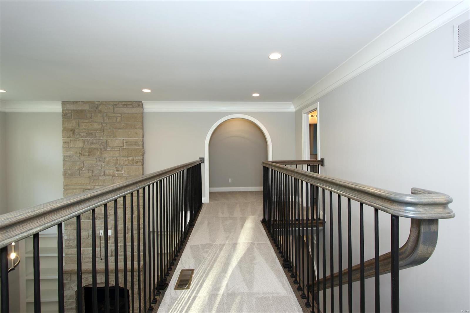 Lone Pine Woods - Residential