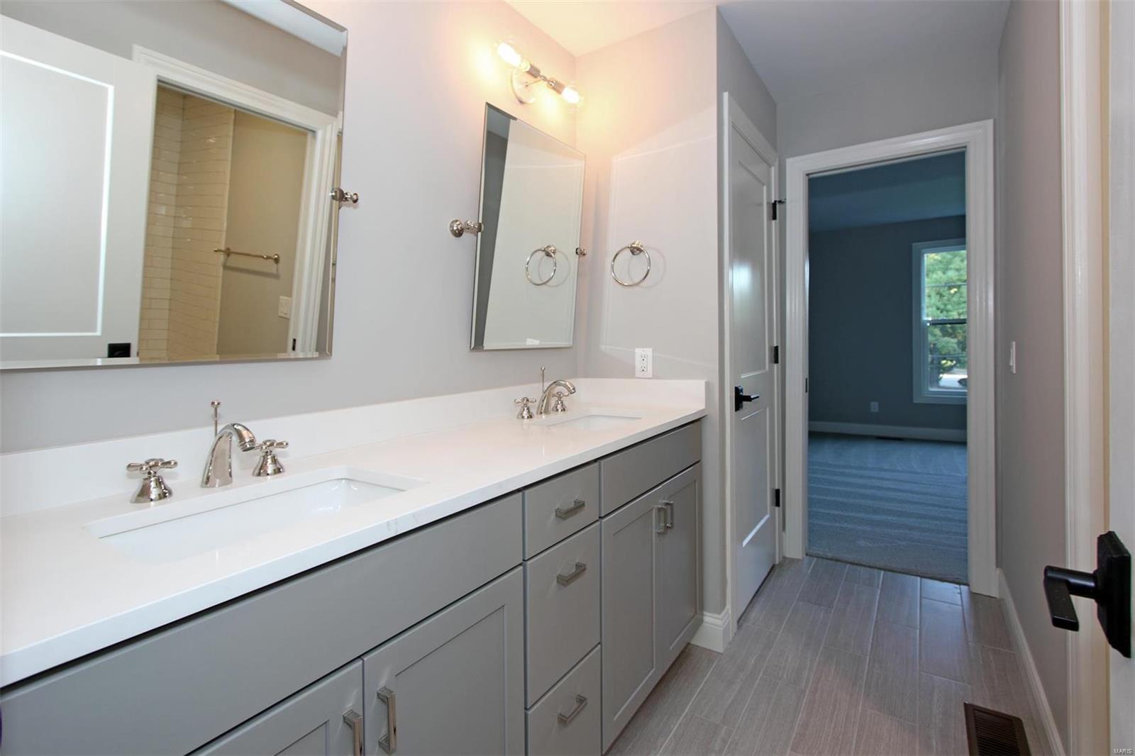 Lone Pine Woods - Residential