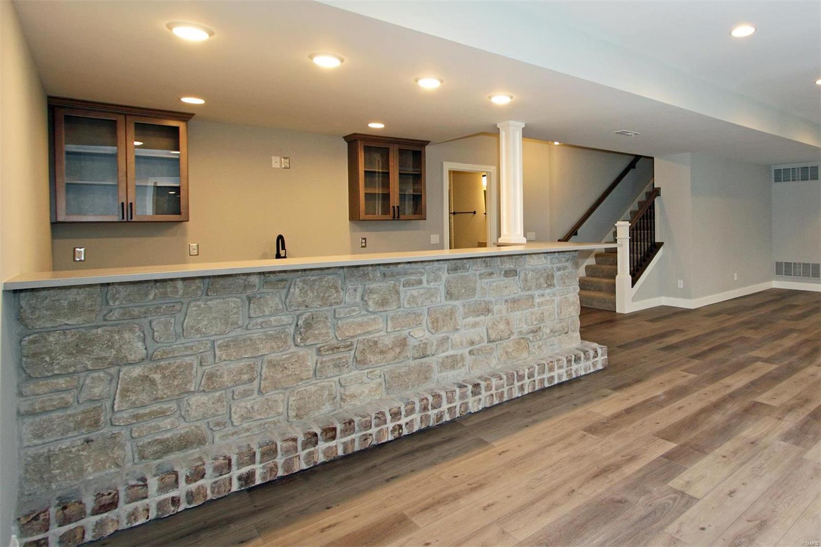 Lone Pine Woods - Residential