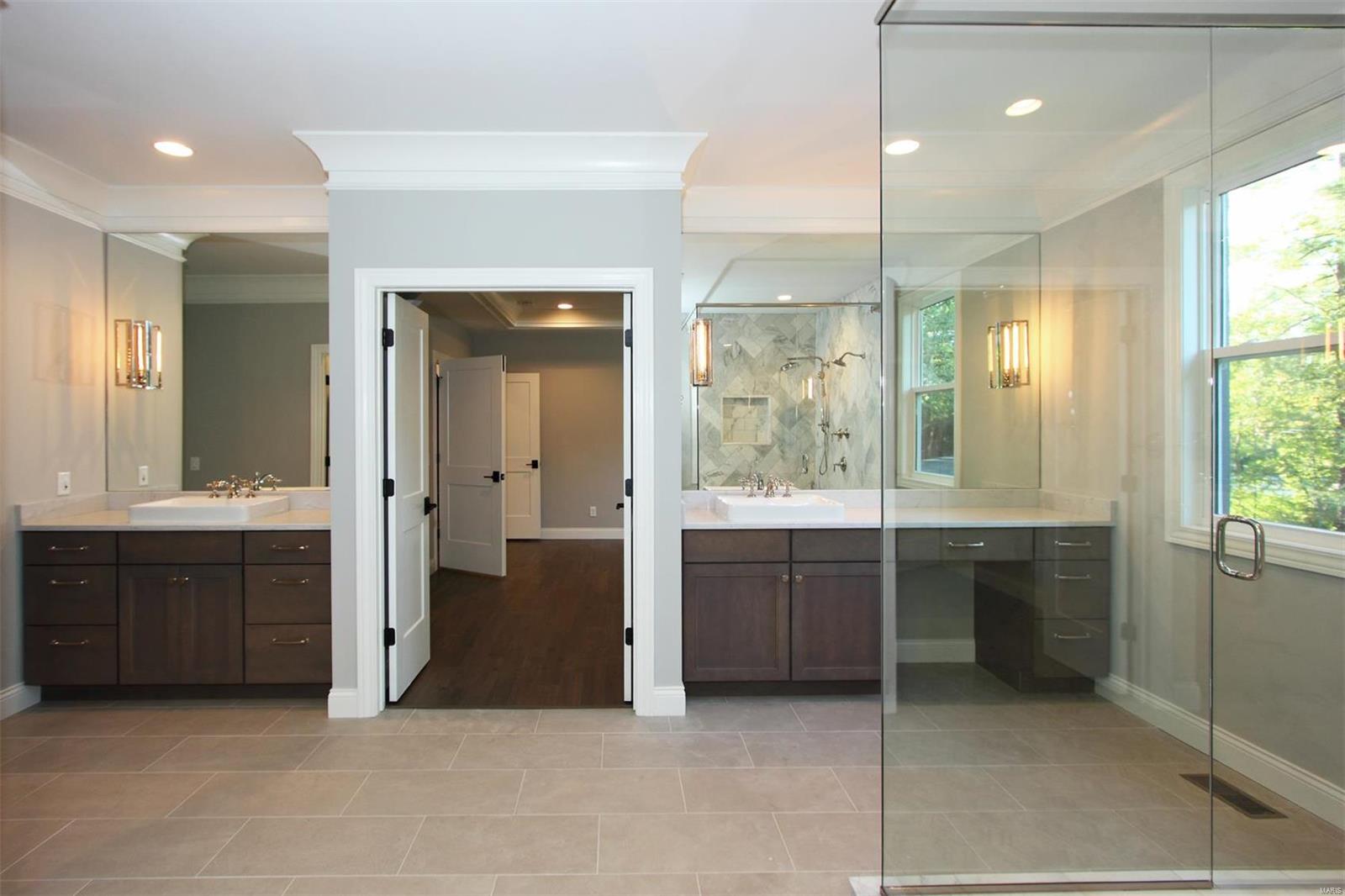 Lone Pine Woods - Residential