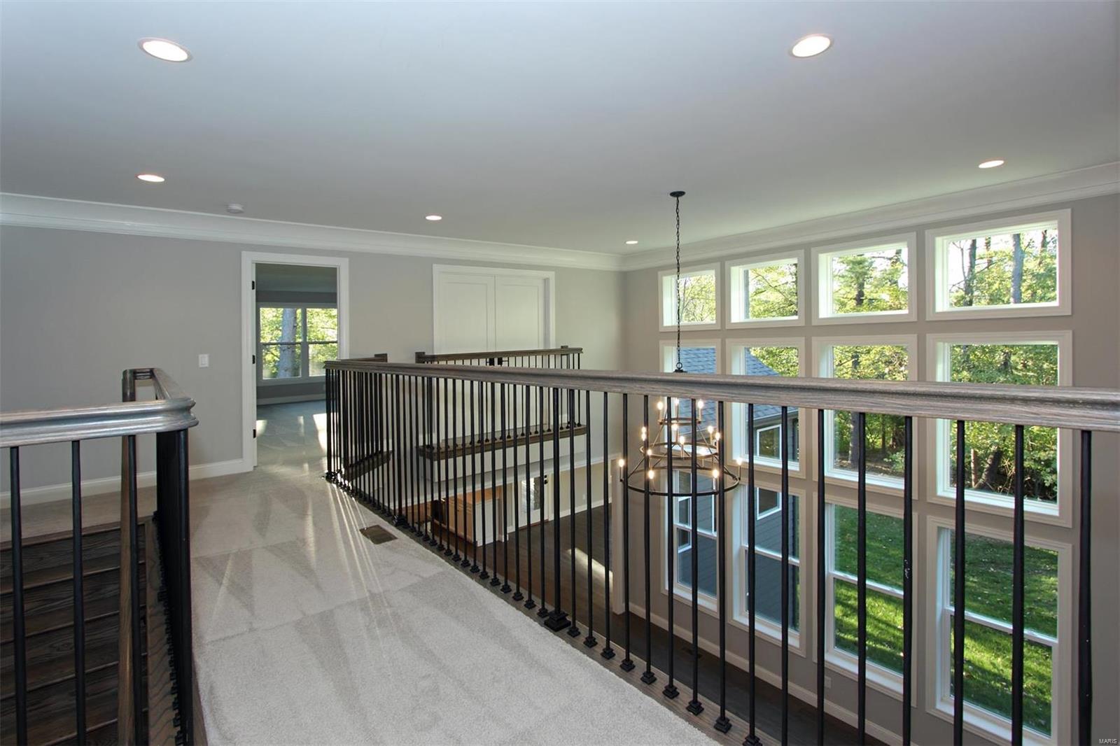 Lone Pine Woods - Residential