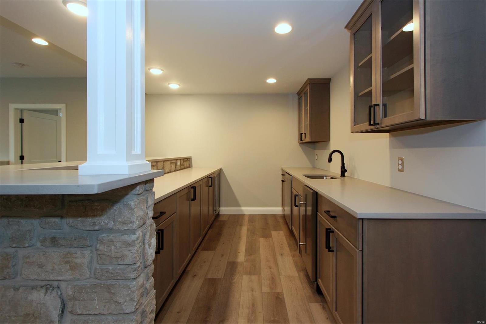 Lone Pine Woods - Residential