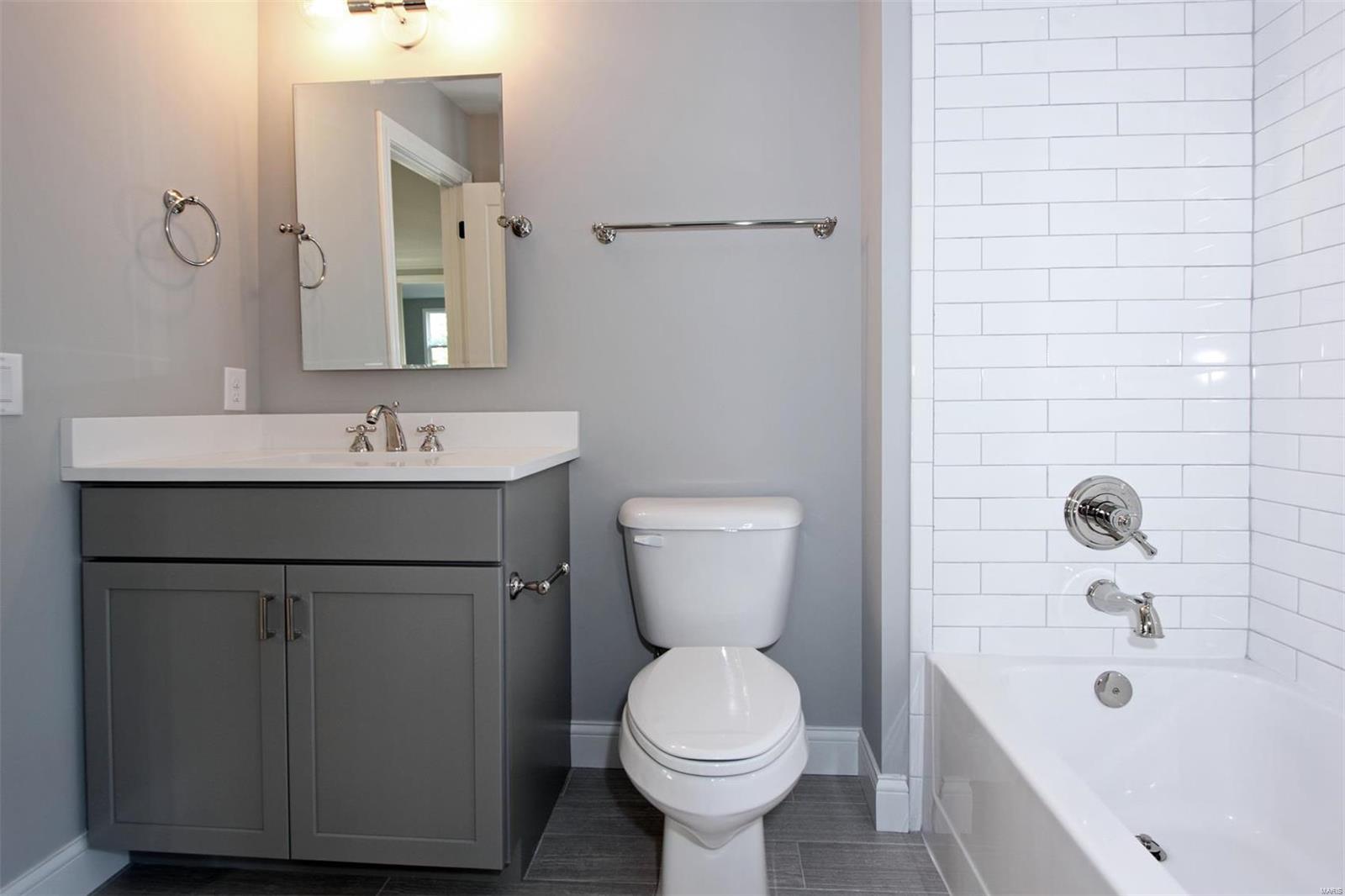 Lone Pine Woods - Residential