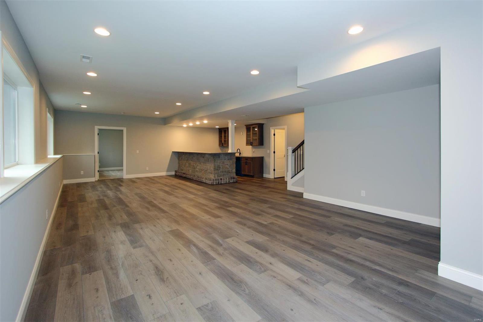 Lone Pine Woods - Residential